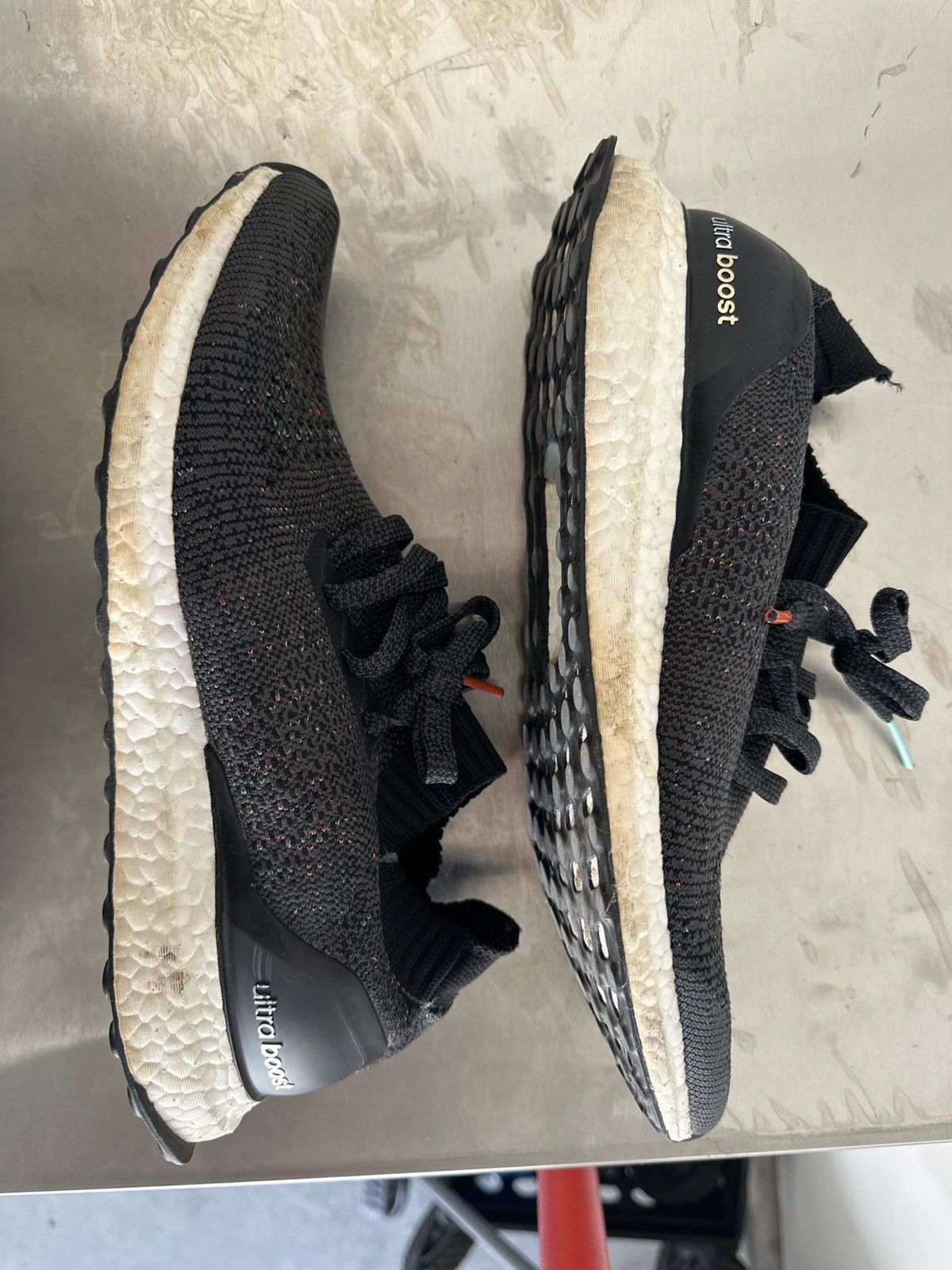 Adidas Adidas Ultraboost Size US 10 / EU 43 - 6 Thumbnail
