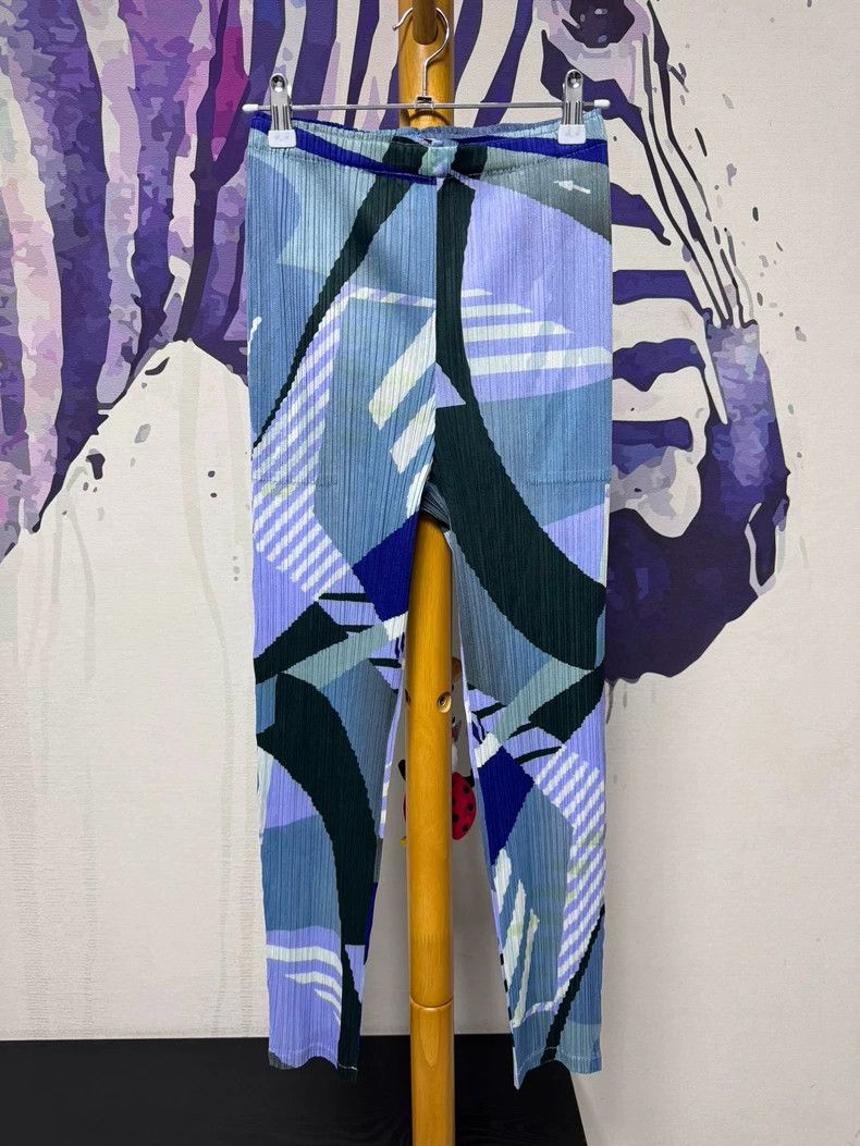 Issey Miyake Issey Miyake size:3 Blue and purple pleated trousers Size 23" - 1 Thumbnail