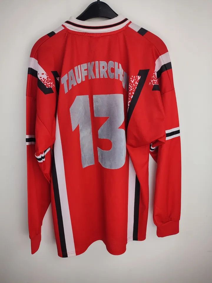 Vintage Rare Vintage Spvgg Unterhaching # Taufkirchen FOOTBALL Size US XL / EU 56 / 4 - 13 Thumbnail