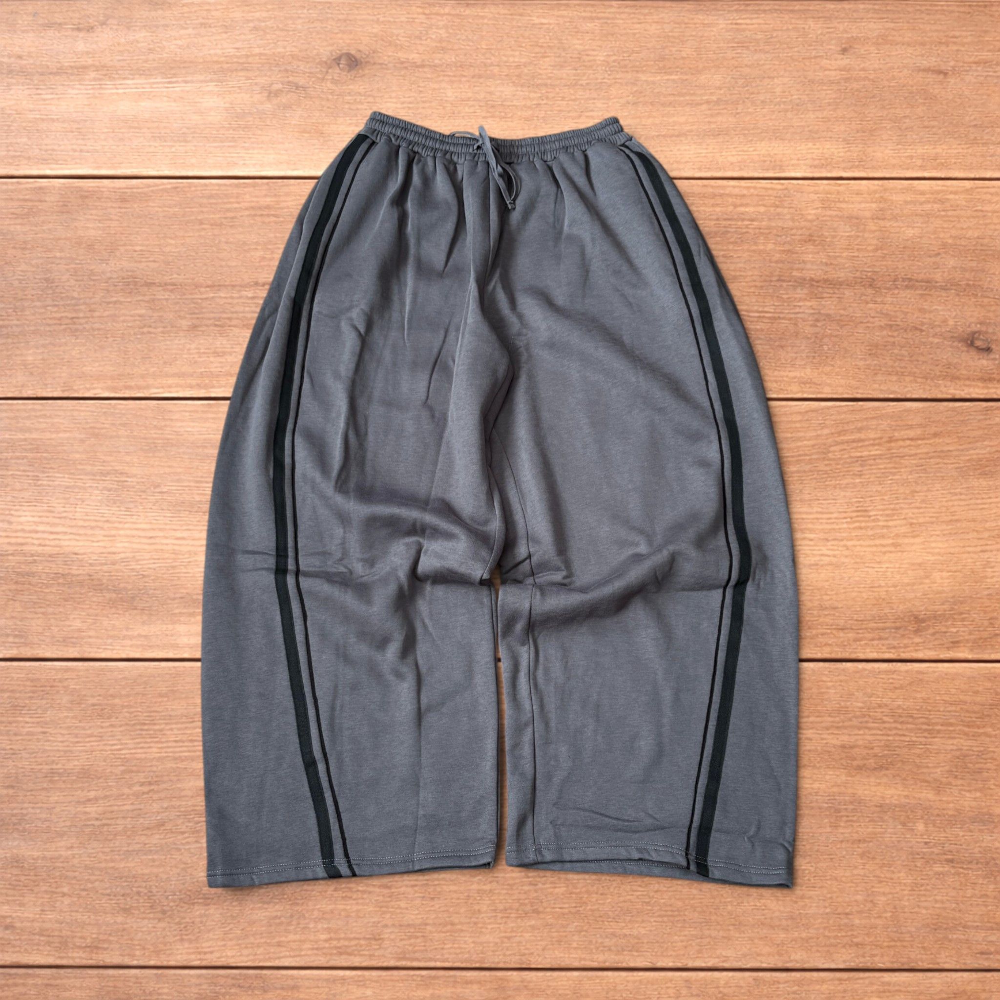 Japanese Brand Super baggy wide leg Korean joggers with stripes in grey. Size US 36 / EU 52 - 1 Thumbnail