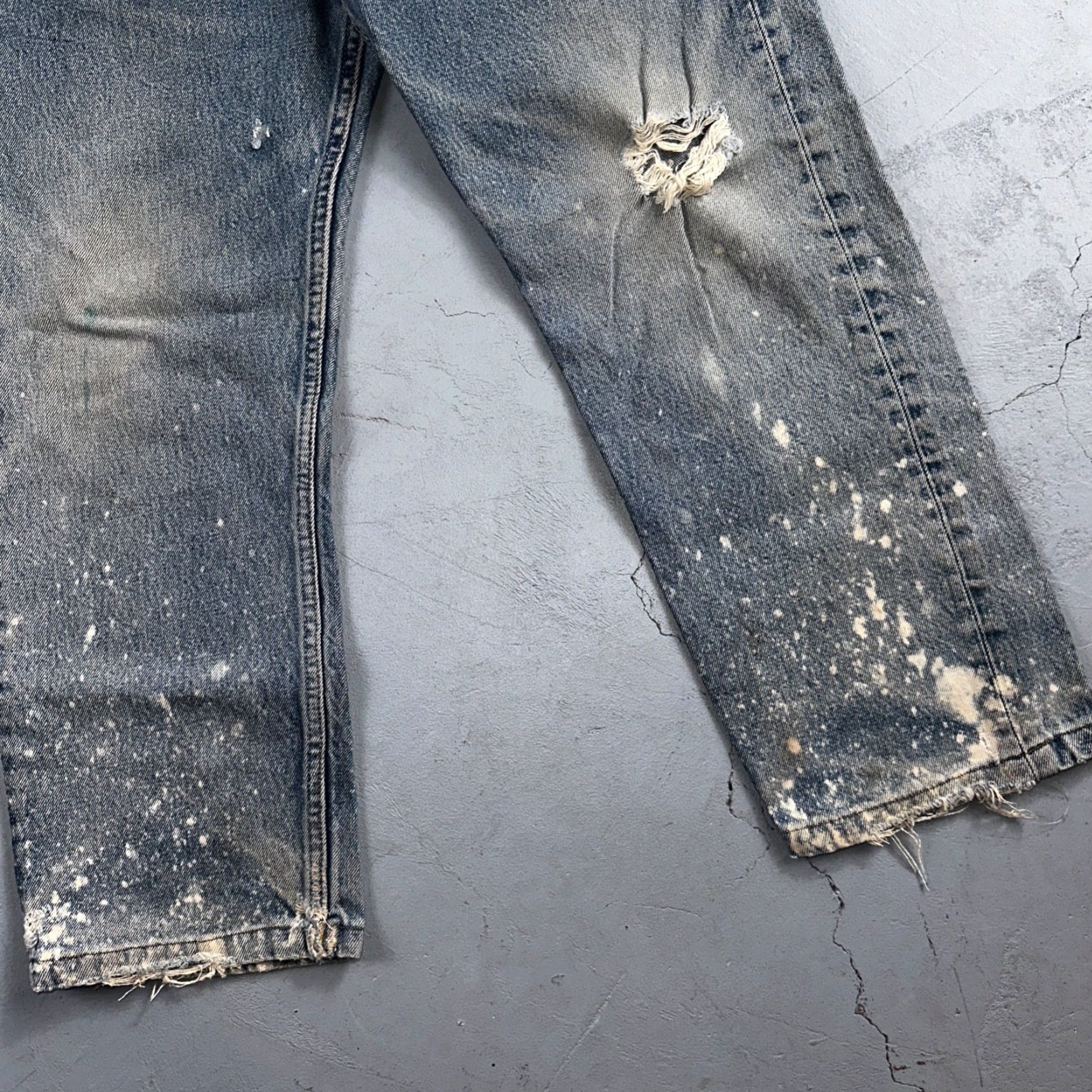 Levi's VINTAGE Levi's 501 Jeans Straight 90s USA Mens Blue Light Wash 33x32 501 Series Regular Denim Cotton-Blend Not-Available? Size US 33 - 3 Thumbnail