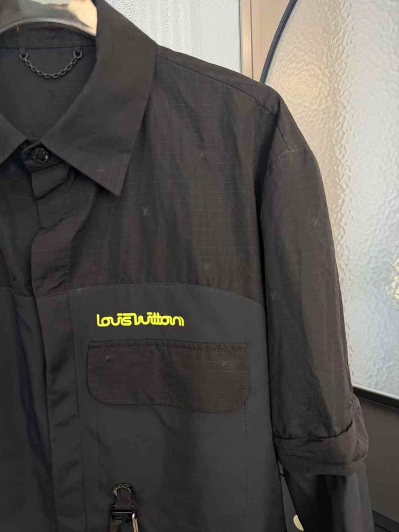 Louis Vuitton Louis Vuitton Full-print sleeve detachable jacket Size US XL / EU 56 / 4 - 4 Thumbnail