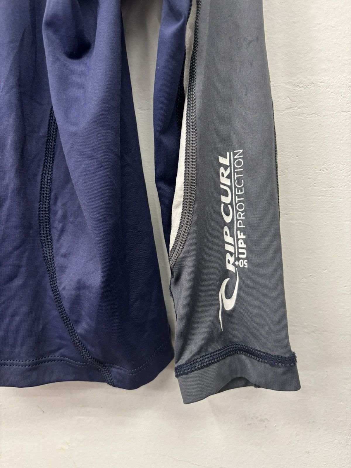 Rip Curl RIP CURL long sleeve with unique sun fade Size US XXL / EU 58 / 5 - 3 Thumbnail