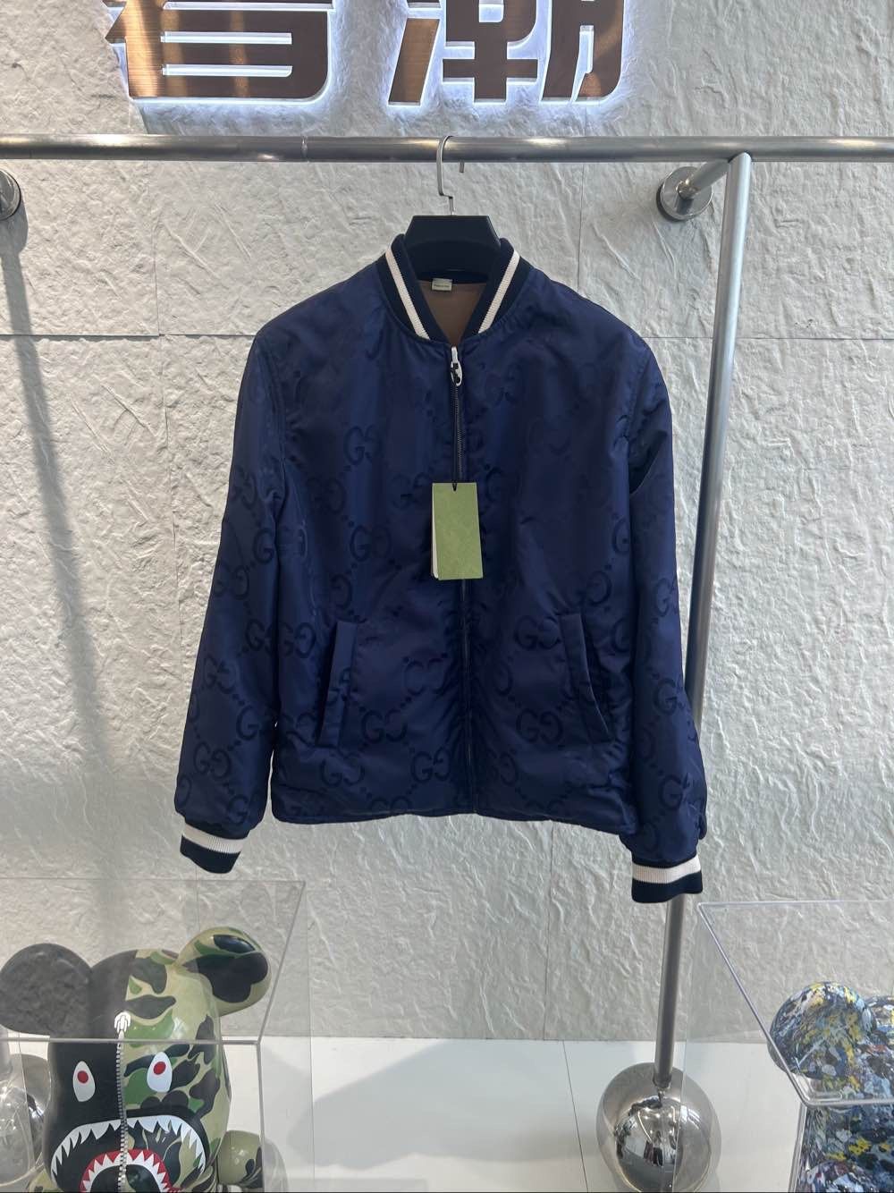 Gucci Gucci Monogram Bomber Jacket Size 46 Size US S / EU 44-46 / 1 - 1 Thumbnail