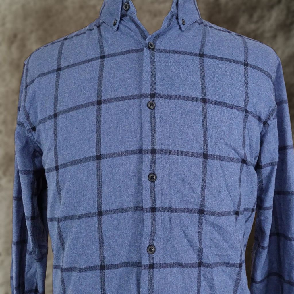 Banana Republic Banana Republic Camden Fit Luxe Flannel Shirt Mens L Blue Plaid Button-Up Size US L / EU 52-54 / 3 - 1 Thumbnail