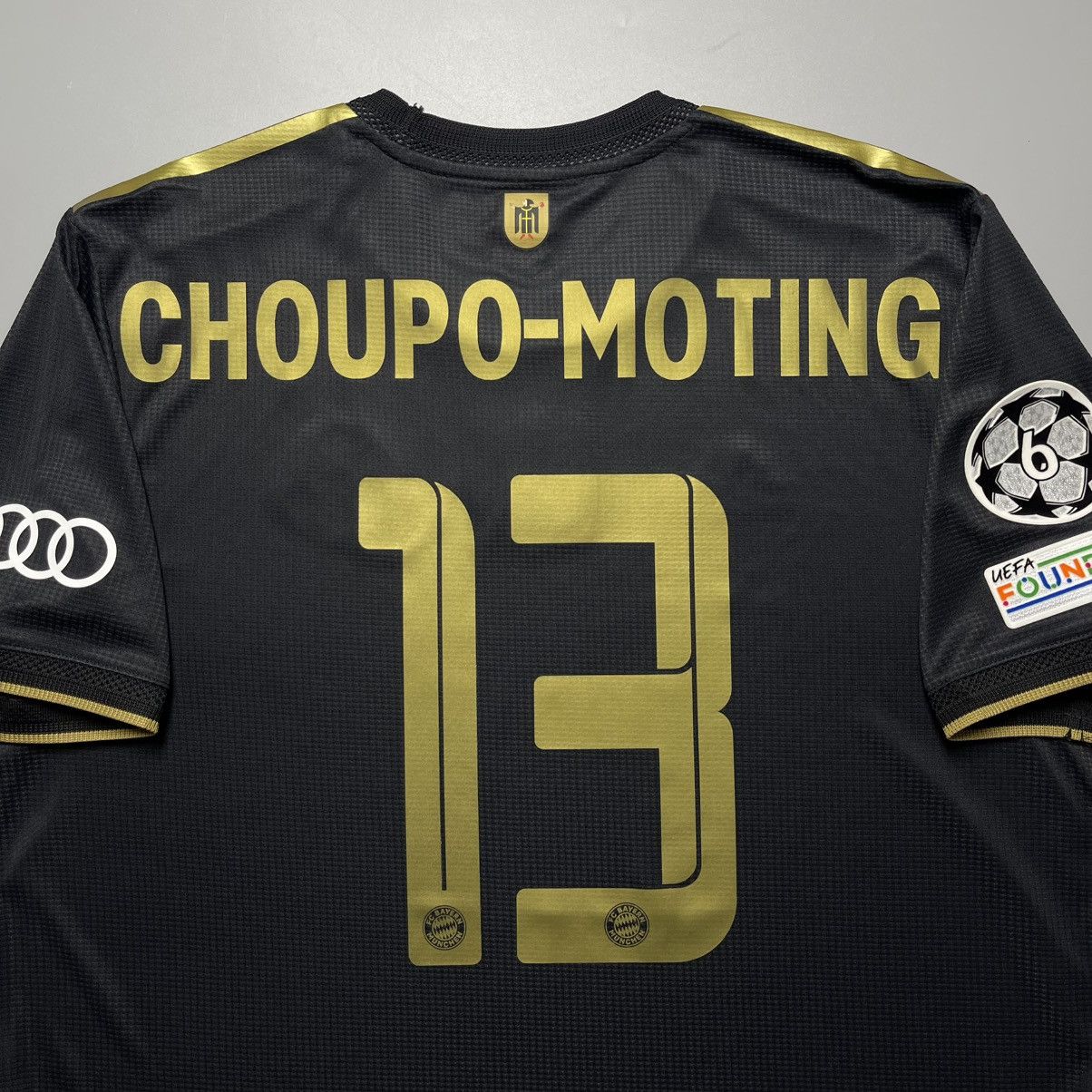 Vintage BAYERN ADIDAS 2021/2022 SOCCER AWAY JERSEY #13 CHOUPO-MOTING Size US XXL / EU 58 / 5 - 10 Thumbnail