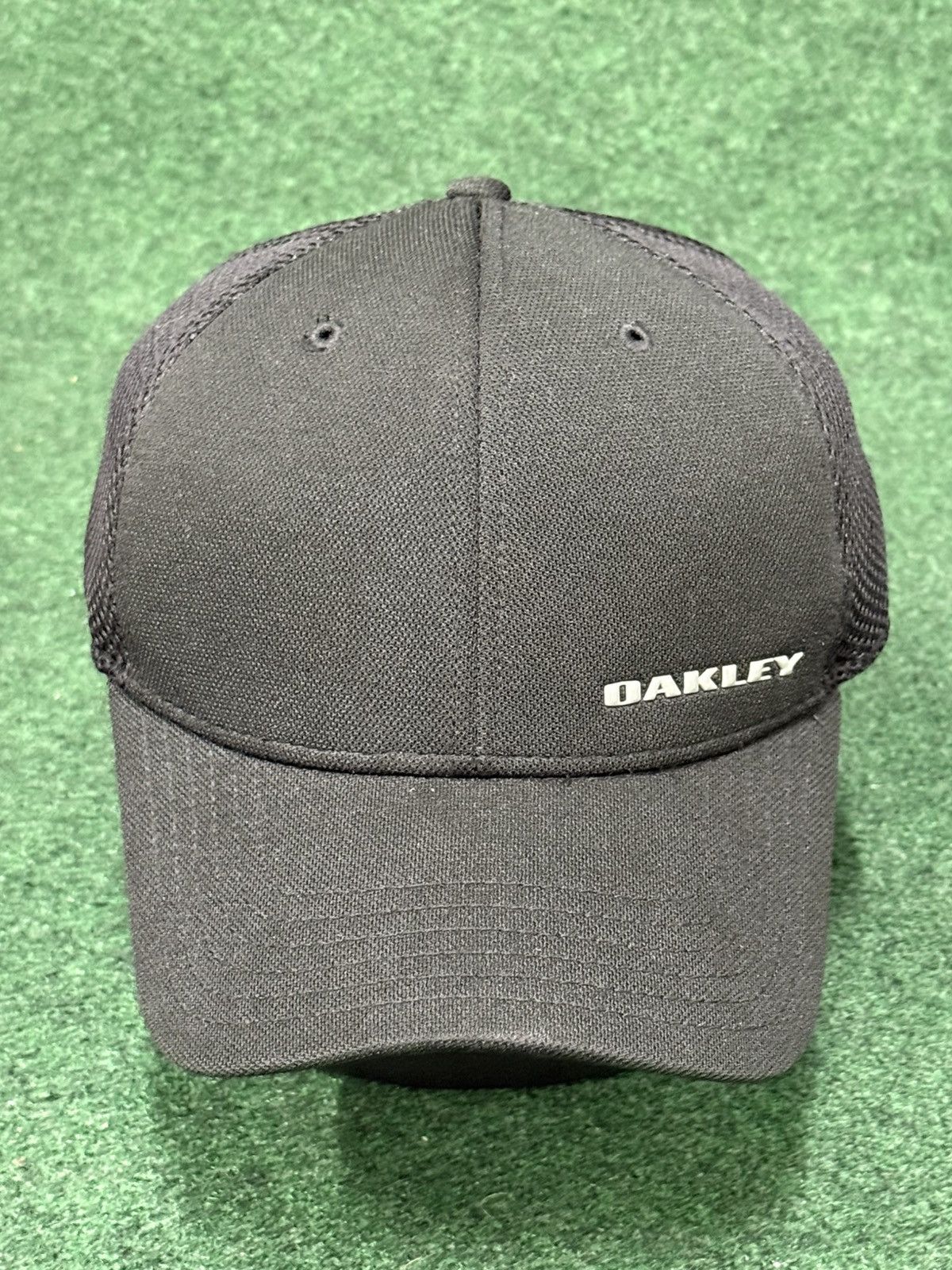 Oakley Vintage Y2k Oakley Logo Hat Size ONE SIZE - 1 Thumbnail