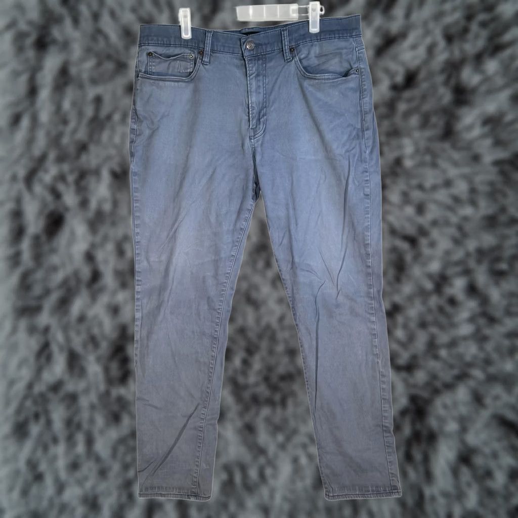Lucky Brand Lucky Brand Jeans Mens 36x31 Light Blue 121 Slim Straight Stretch Denim Casual Jeans Size US 38 / EU 54 - 1 Thumbnail