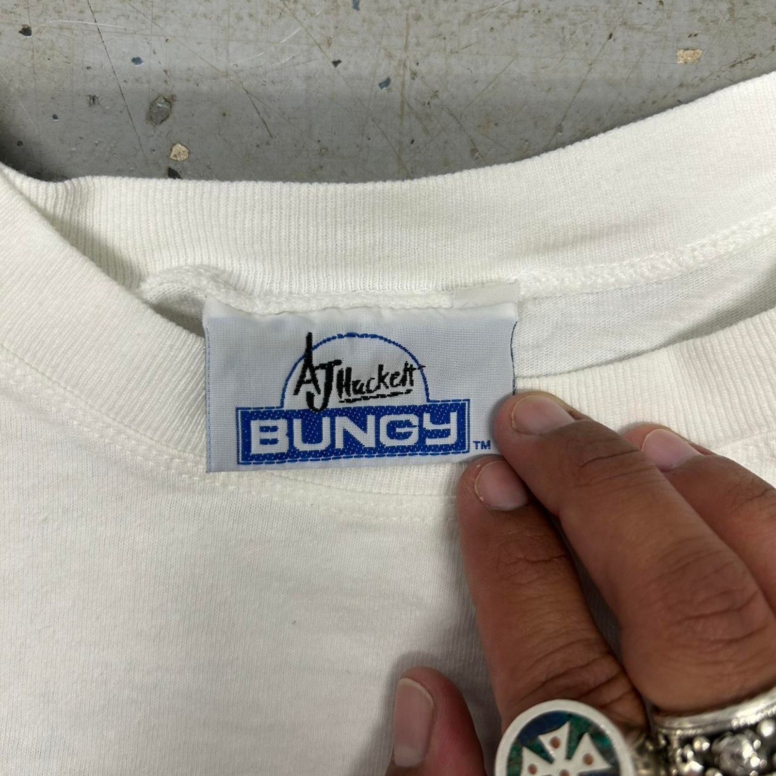 Other VTG AJ Hackett Bungy T-Shirt in white and multi-colour Size US XL / EU 56 / 4 - 5 Thumbnail