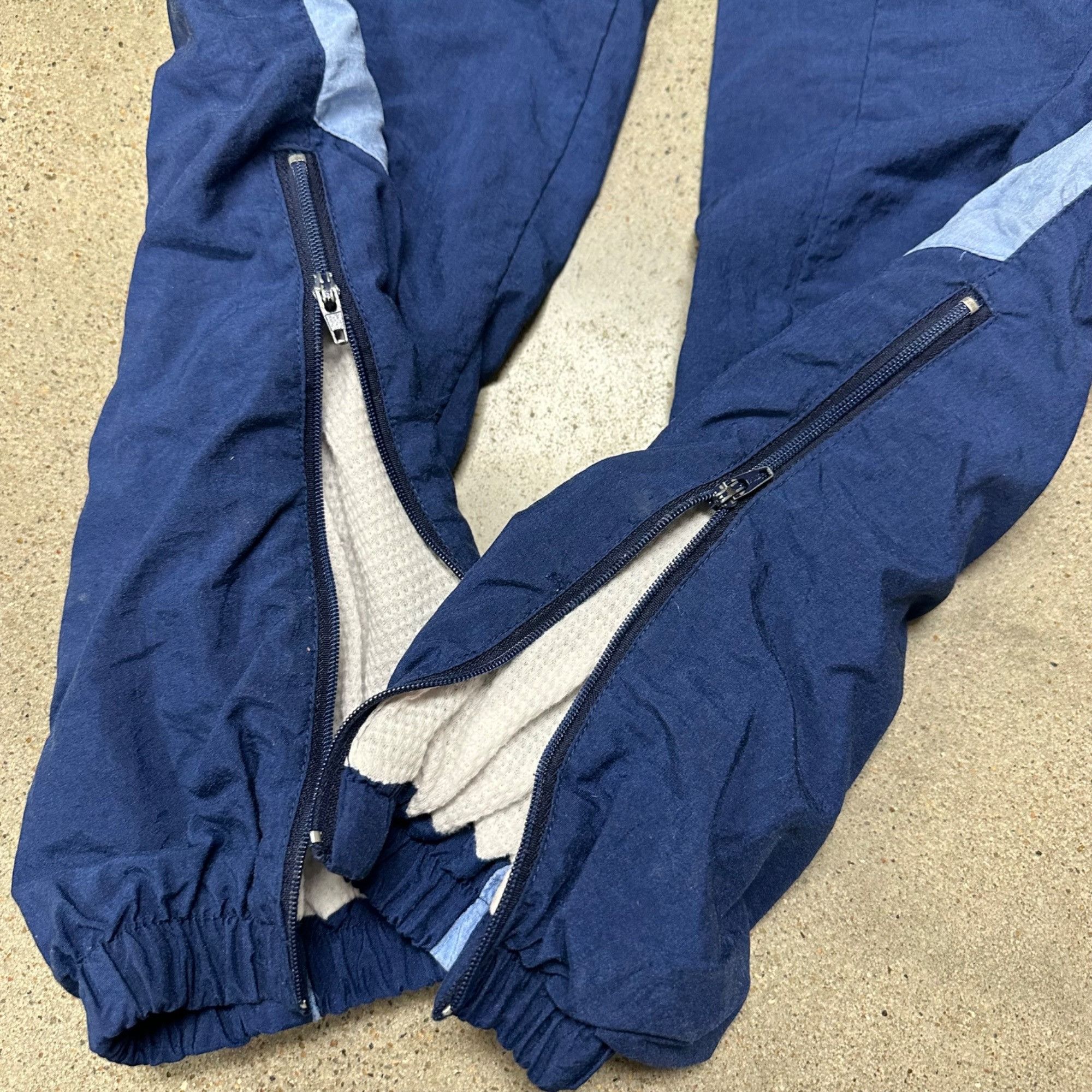 Nike × Vintage Vintage 80s/90s Nike Swoosh Nylon Track Pants Size US 32 / EU 48 - 2 Thumbnail