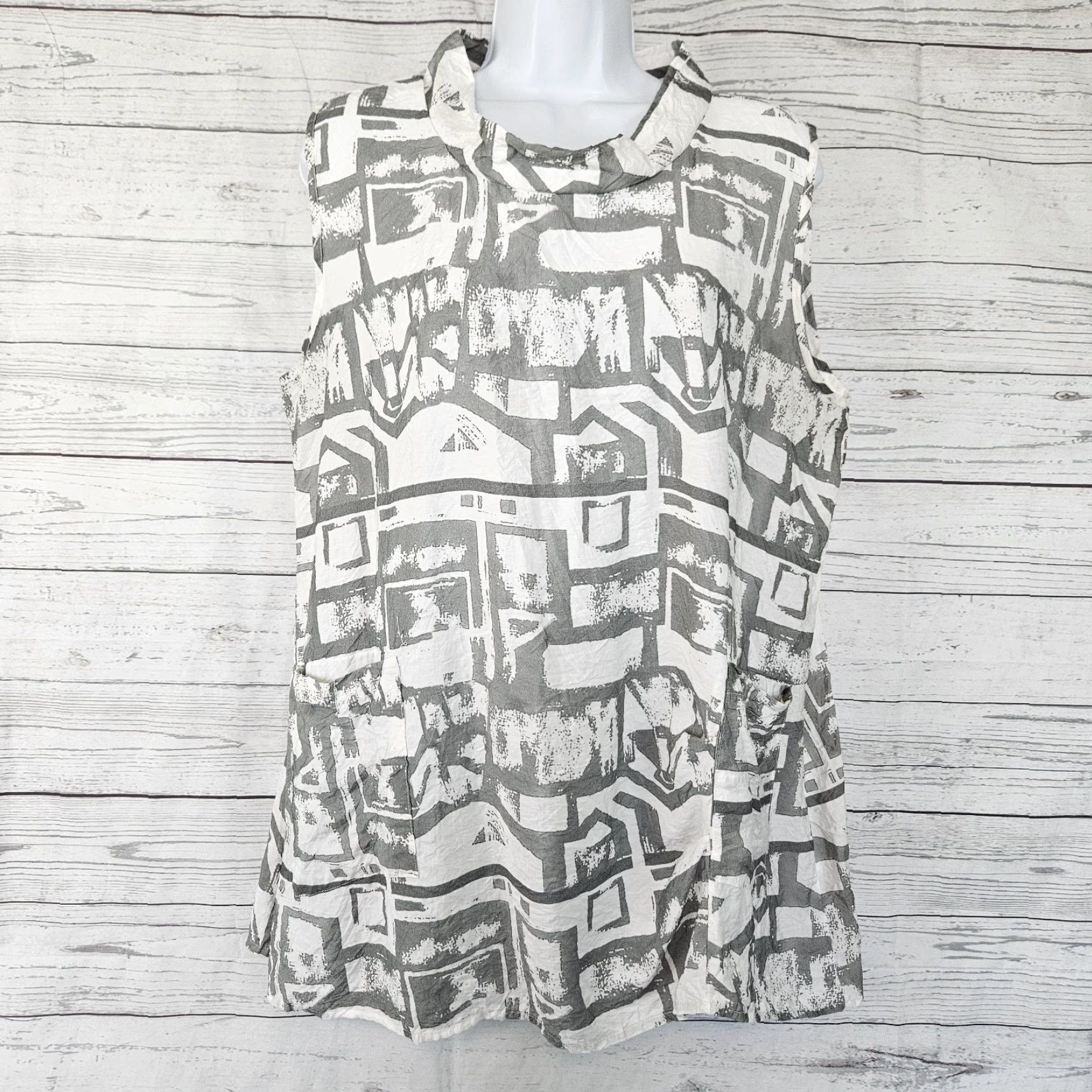 Vintage Shana Blouse Shirt Sleeveless Pockets Gray XL Womens Top Rayon Nylon Blend 27" Length 22" Width Size XL / US 12-14 / IT 48-50 - 2 Thumbnail