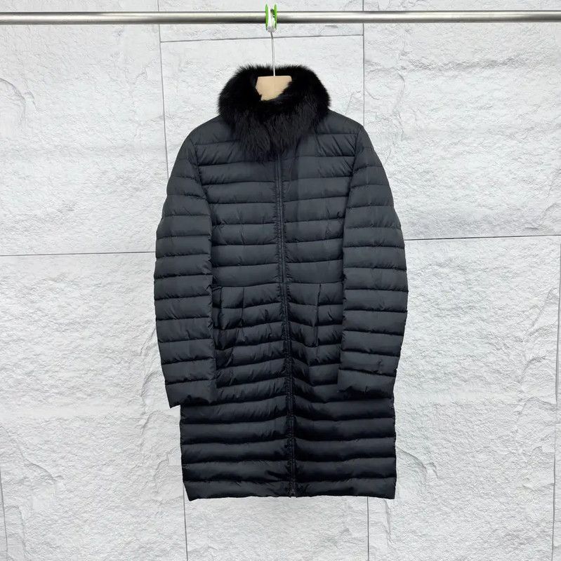 Valentino Valentino Women's Black Ribbed Cotton Puffer Coat 0089 Size ONE SIZE - 1 Thumbnail