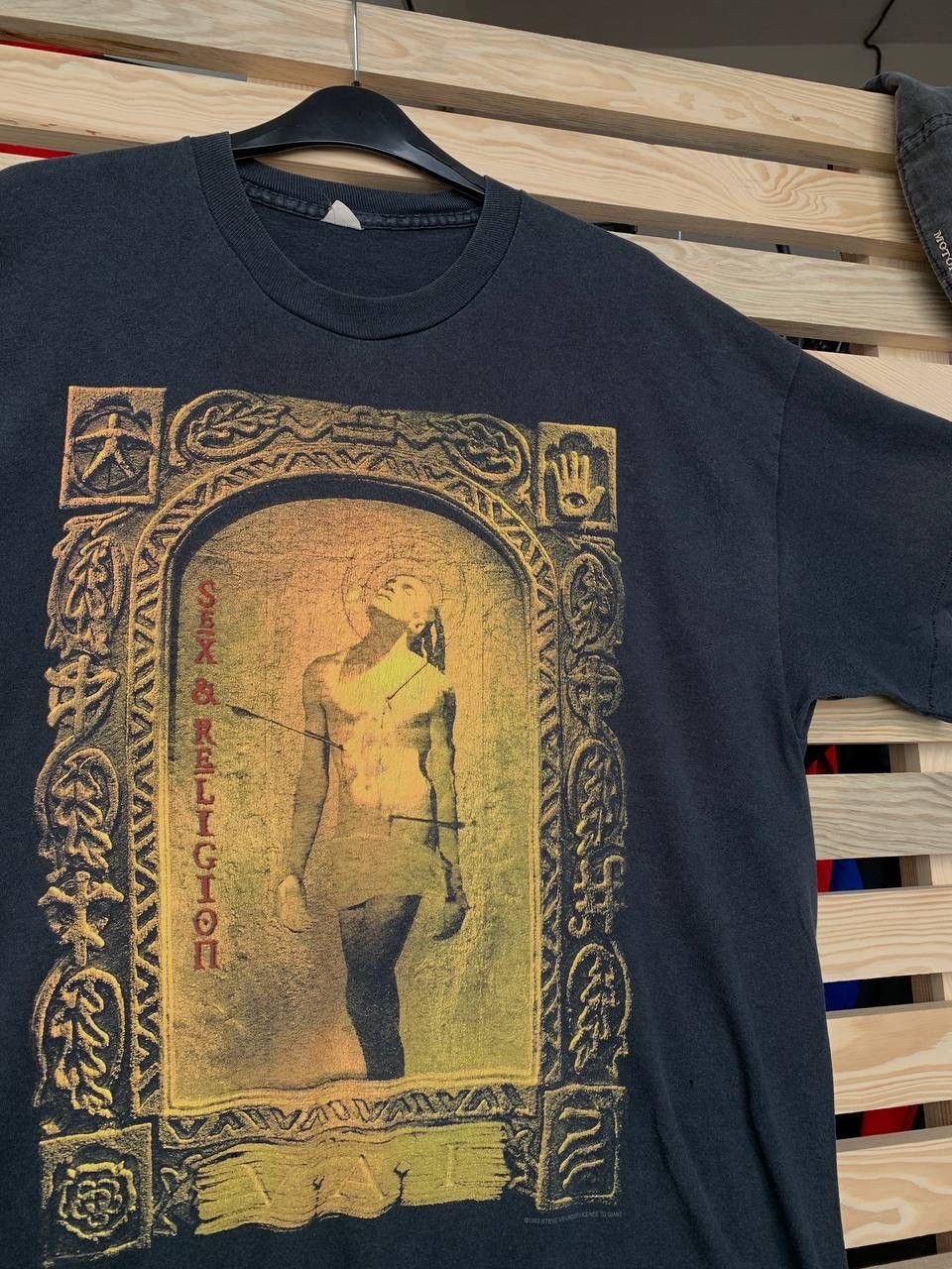 Giant × Vintage RARE 1993 Steve Vai Sex and Religion Vintage Shirt Size US XL / EU 56 / 4 - 8 Thumbnail