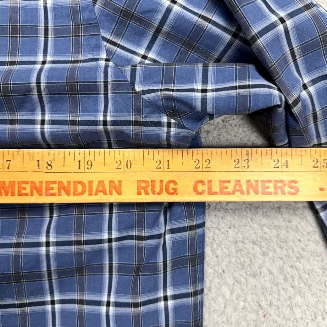 Jos. A. Bank Jos. A. Bank Traveler Travel Tech Shirt Men Medium Blue Plaid Tailored Button Up Size US M / EU 48-50 / 2 - 6 Thumbnail