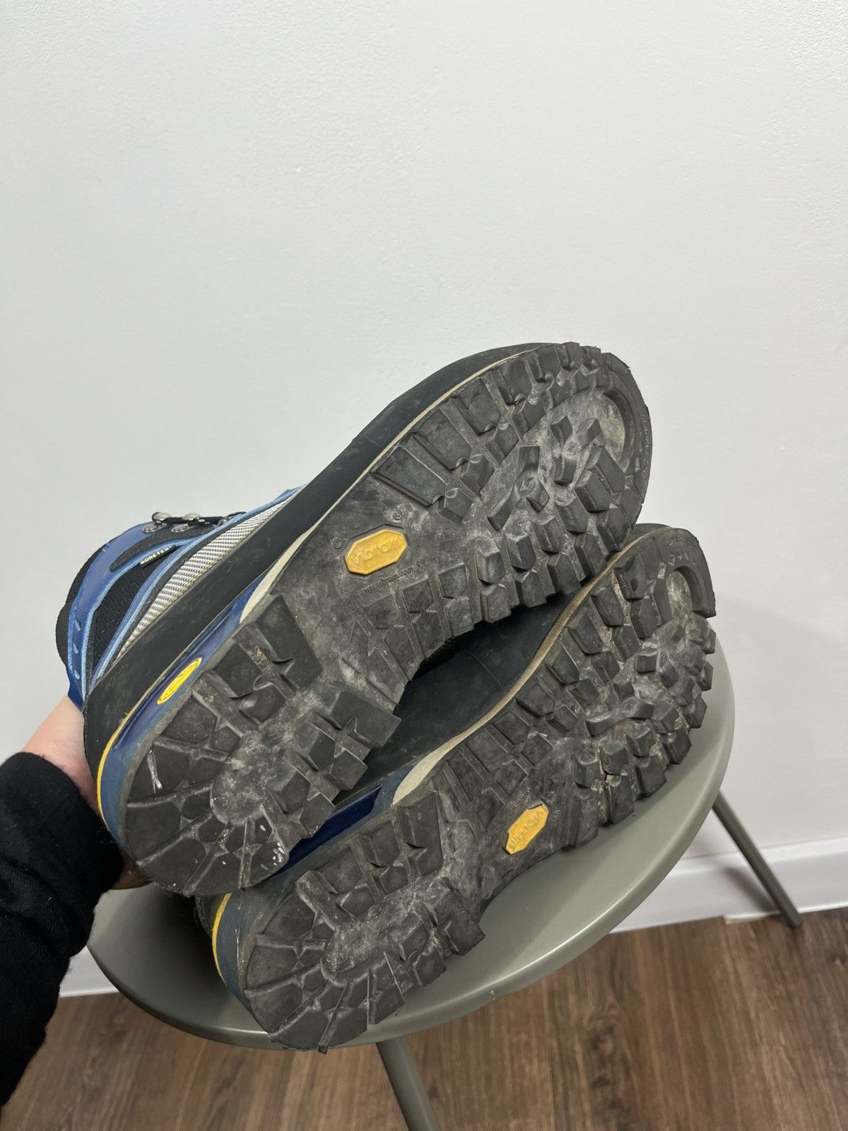 La Sportiva La Sportiva Gore-Tex Mountain Boots Black EU 43 Vibram Sole Size US 10 / EU 43 - 17 Thumbnail