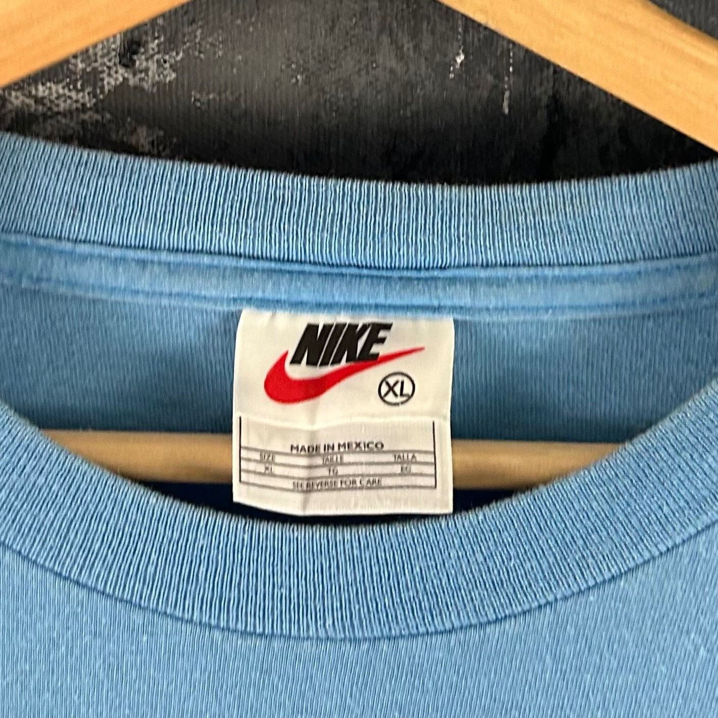 Nike Vintage 1990’s Nike paint splatter blue shirt Size US XL / EU 56 / 4 - 3 Thumbnail