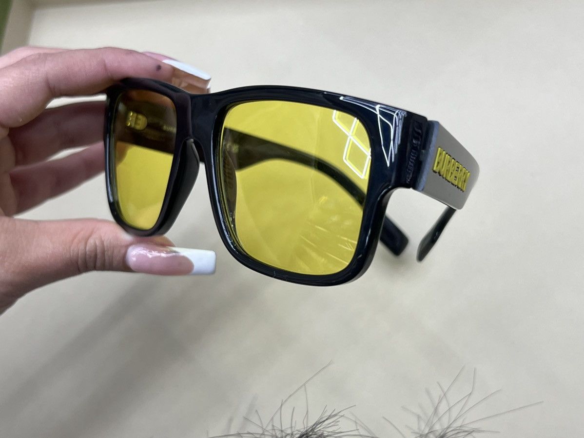 Burberry Burberry Sunglasses Size ONE SIZE - 5 Thumbnail