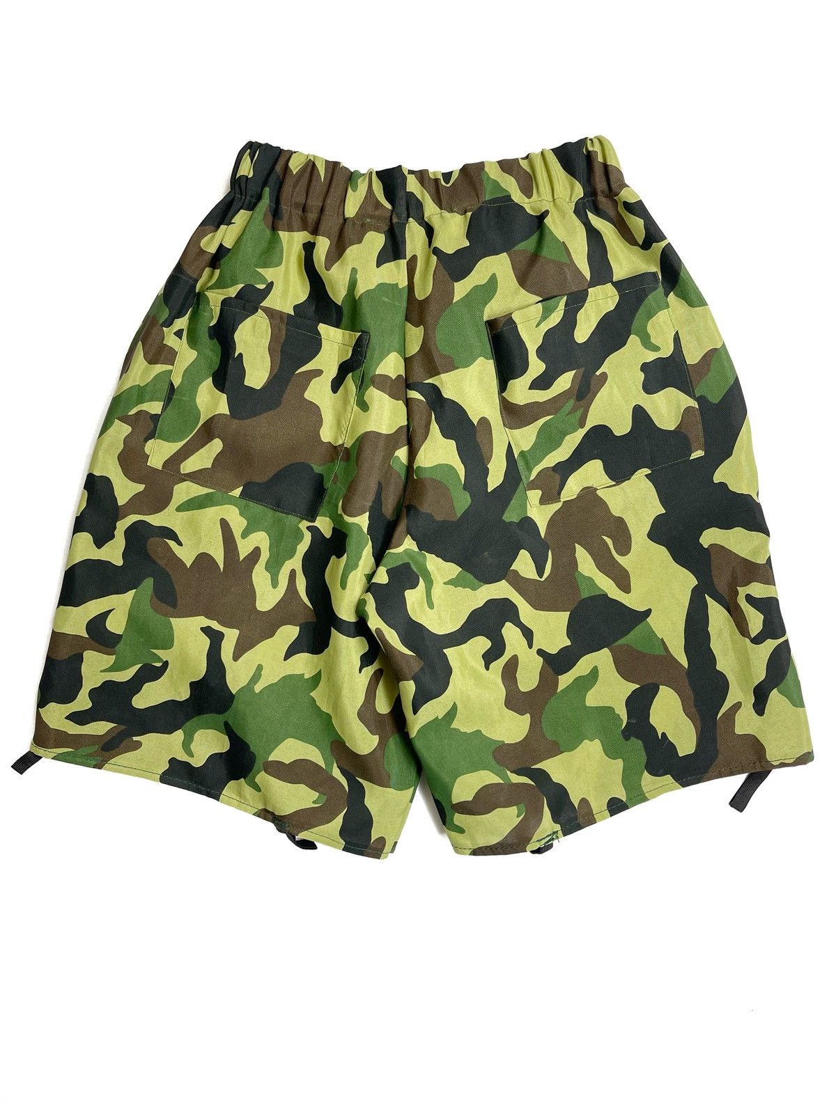 Chorley Chorley Bungee camo flight cargo carpenter shorts military Size US 34 / EU 50 - 2 Thumbnail