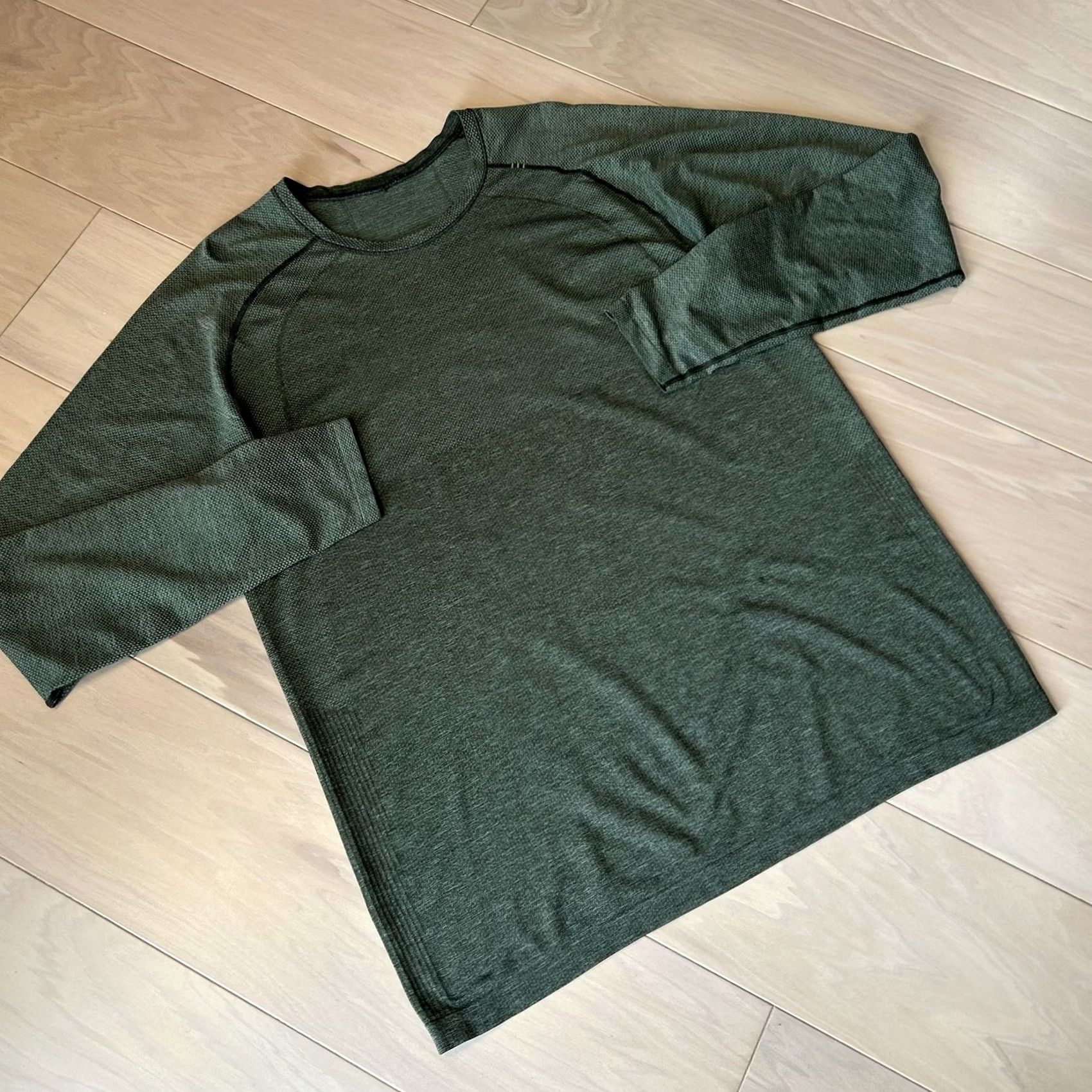 Lululemon Lululemon Metal Vent Shirt Long Sleeve Men’s XL Size US XL / EU 56 / 4 - 2 Thumbnail