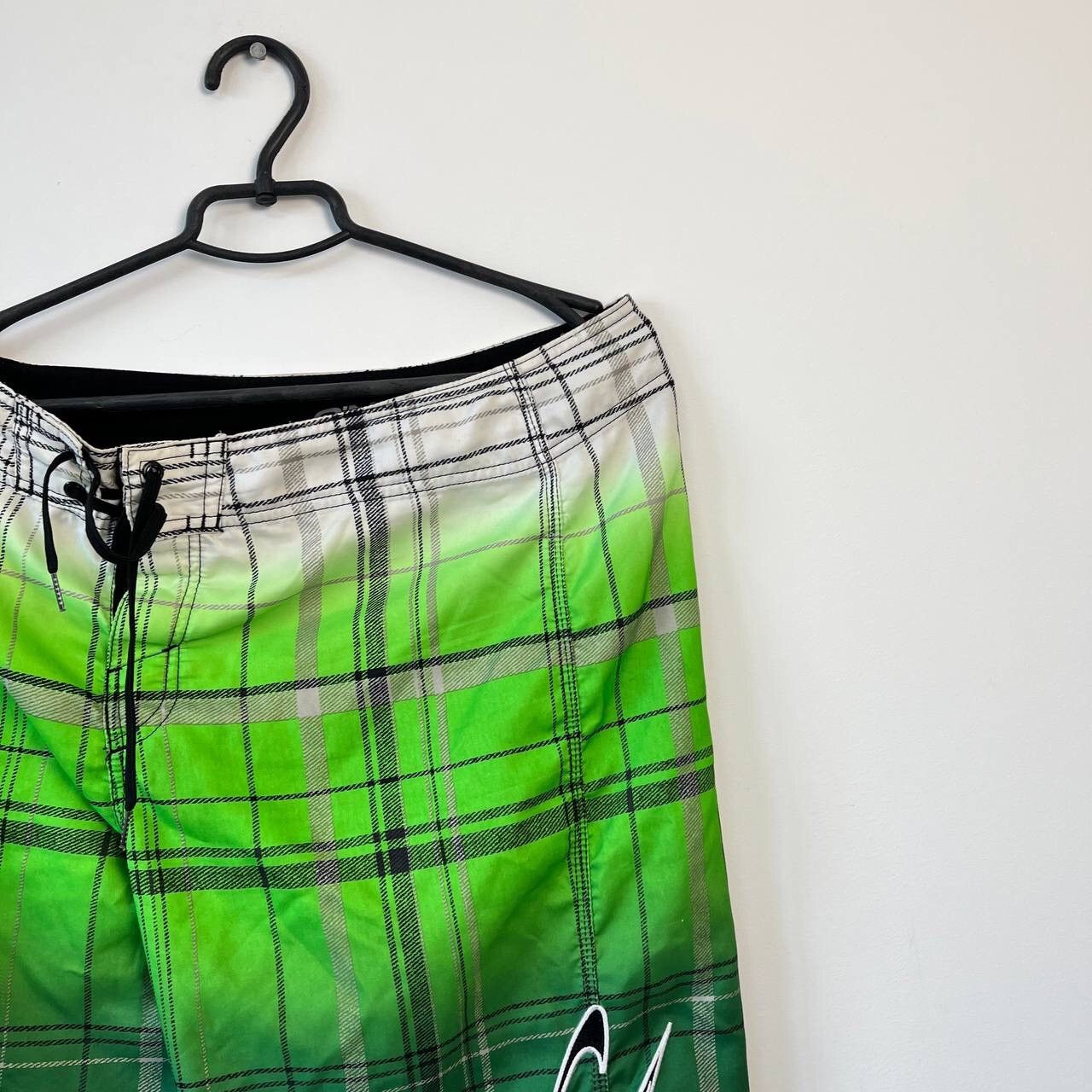 O'Neill VINTAGE ONEILL BIG LOGO SWIM BOARD SURF NYLON SHORTS Y2K Size US 33 - 11 Thumbnail