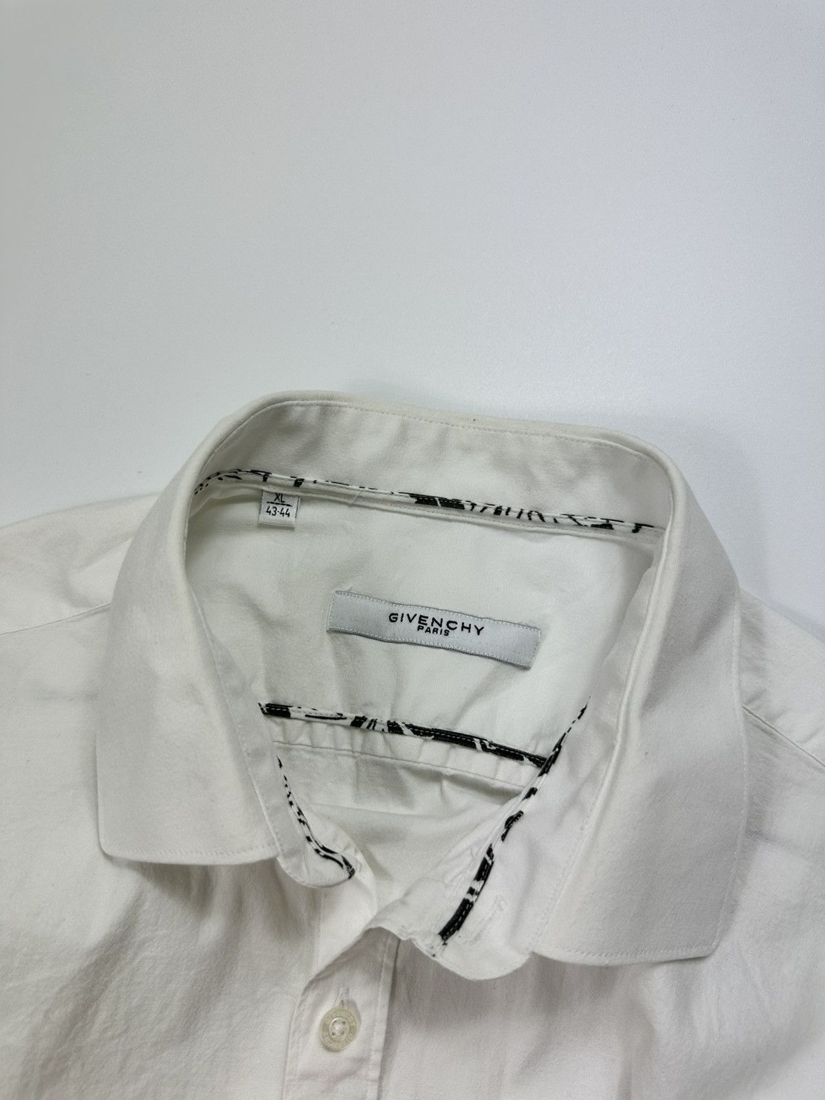 Givenchy Givenchy Dress Shirt Logo XL White Size US XL / EU 56 / 4 - 8 Thumbnail
