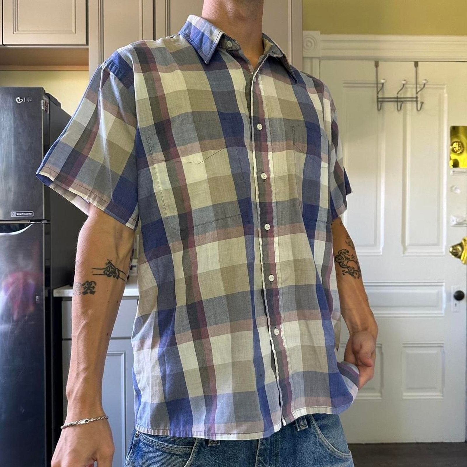 Vintage 70s 80s Thin Light Plaid ButtonUp Short Sleeve Shirt