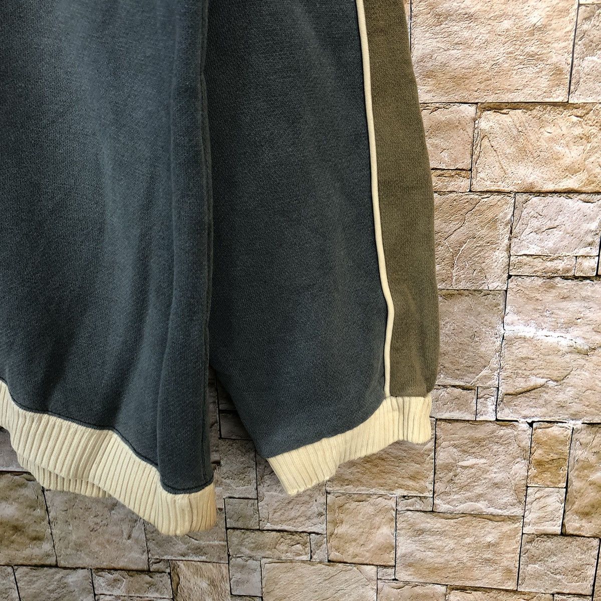 Vintage Surf Cult australia vintage Green Sweatshirt #A697 Size US L / EU 52-54 / 3 - 8 Thumbnail