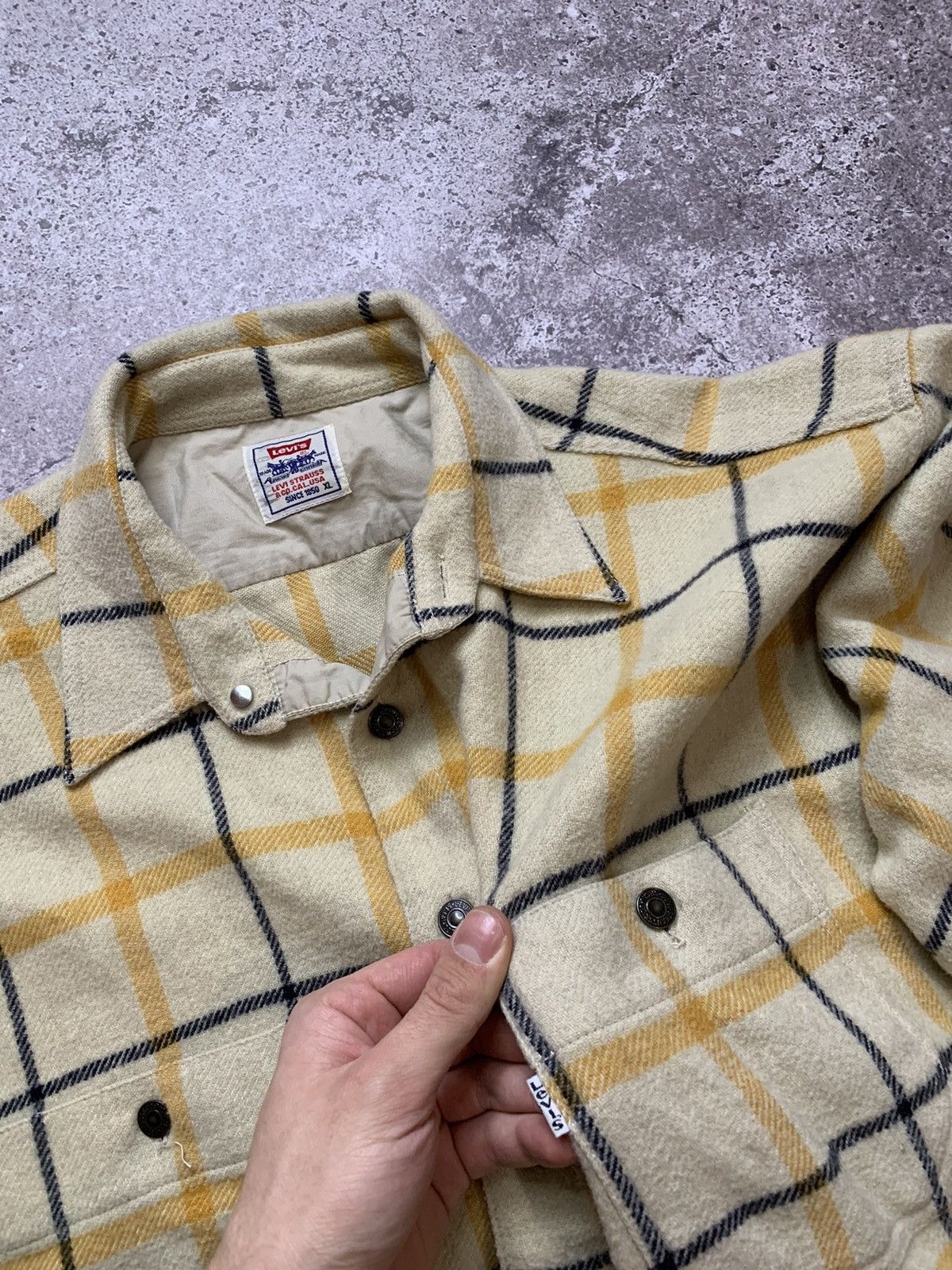 Levi's × Vintage Vintage Levi’s Checkered Trucker Flannel Jacket Over-shirt Size US XL / EU 56 / 4 - 4 Thumbnail