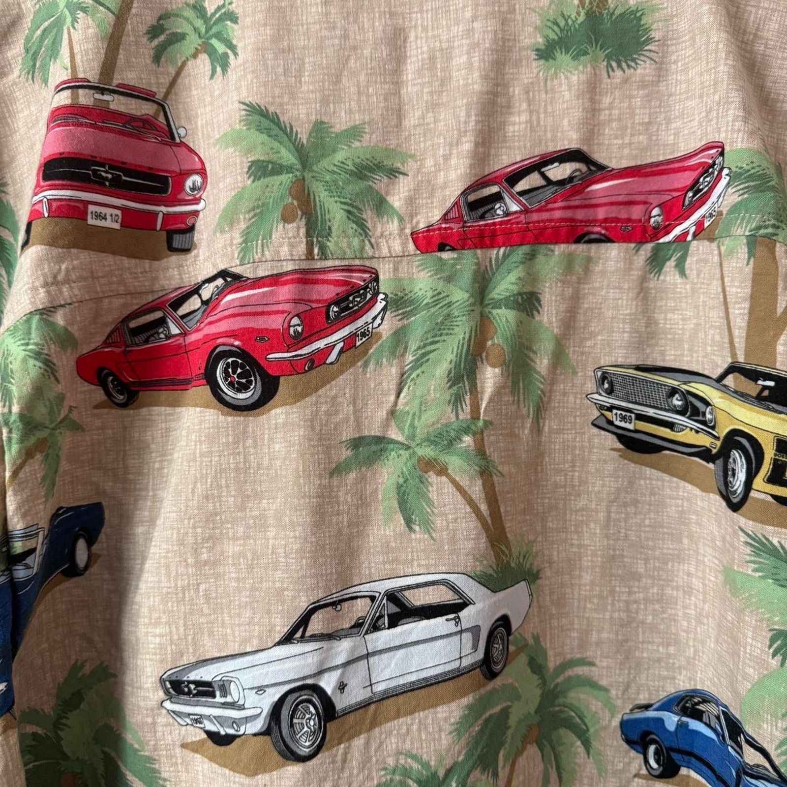 Other Hawaiian David Carey Collectible Ford Mustang Cars Cabana Size US XL / EU 56 / 4 - 6 Thumbnail