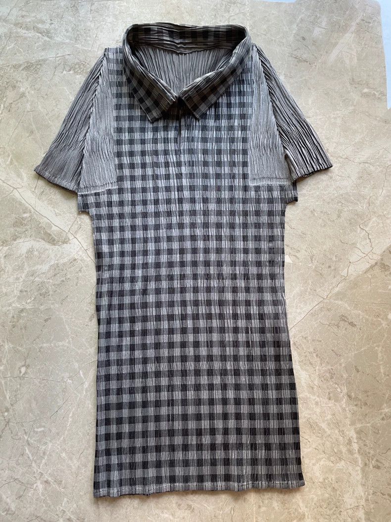Issey Miyake issey miyake Black checked short-sleeved top 2505-Nextarrow Size M / US 6-8 / IT 42-44 - 1 Thumbnail