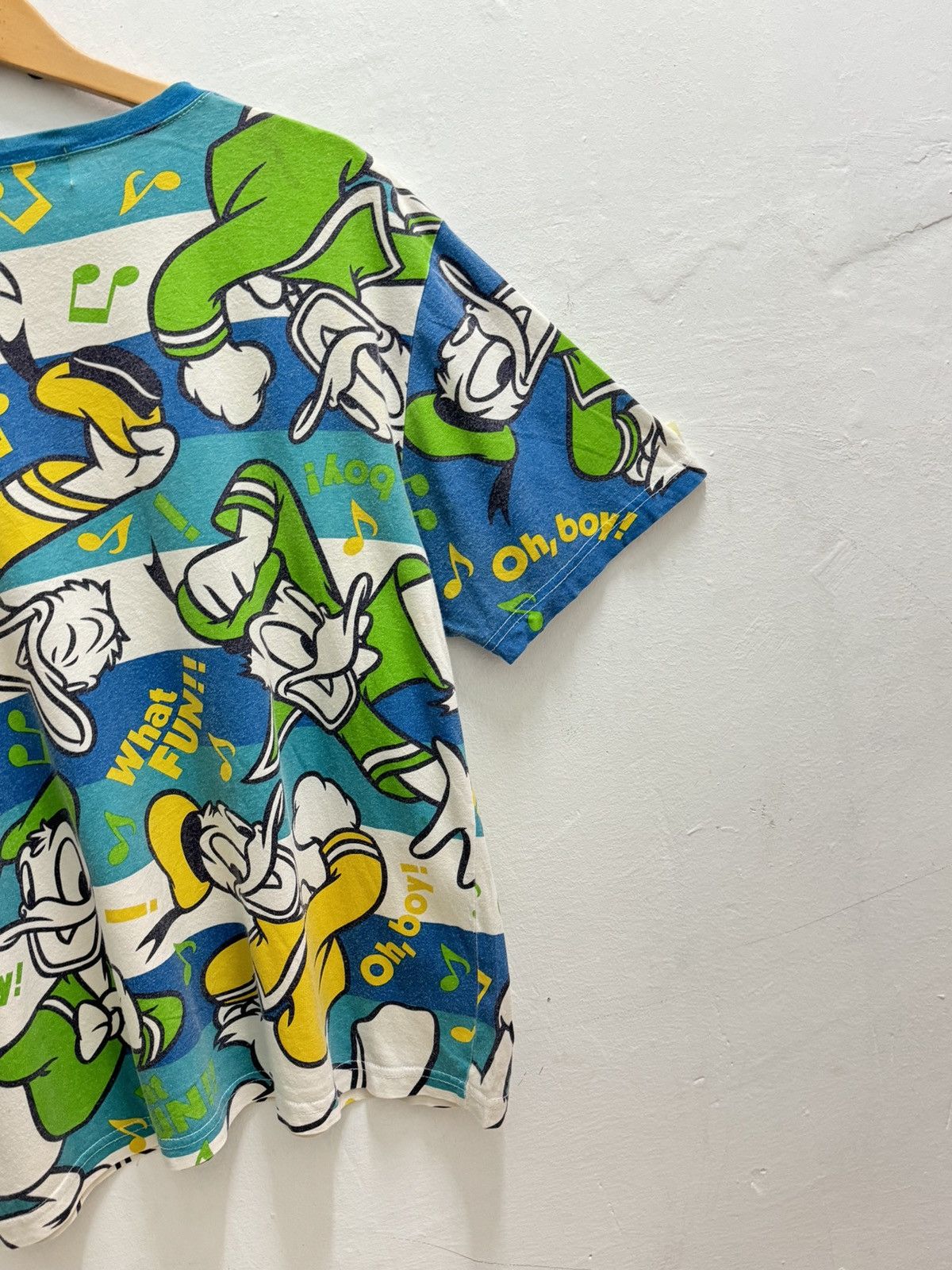 Disney VINTAGE DONALD DUCK TOKYO DISNEY ALL OVER PRINT TEE Size US L / EU 52-54 / 3 - 7 Thumbnail