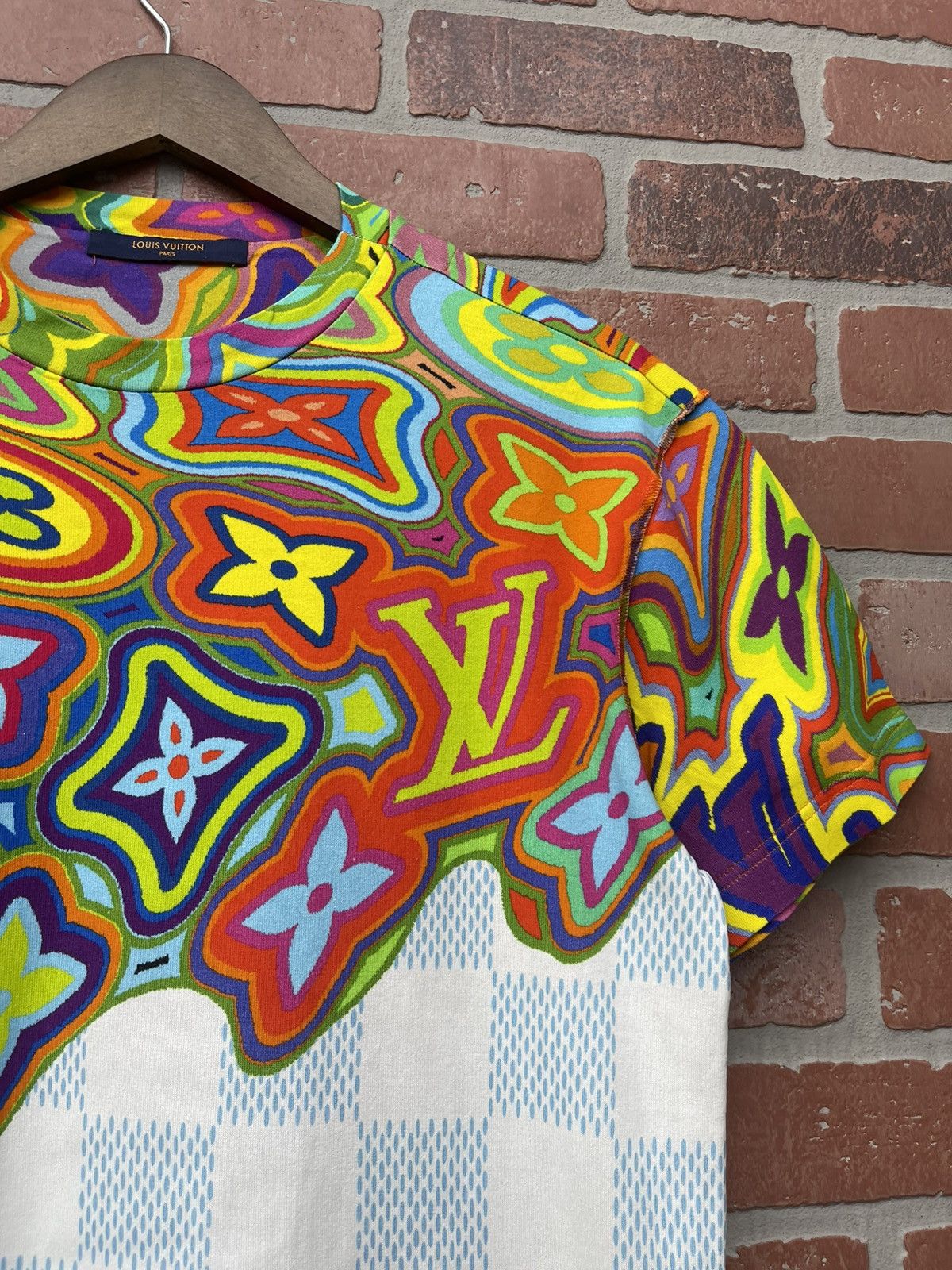 Louis Vuitton Size XS - Louis Vuitton Distorted Monogram Psychedelic Size US XS / EU 42 / 0 - 5 Thumbnail