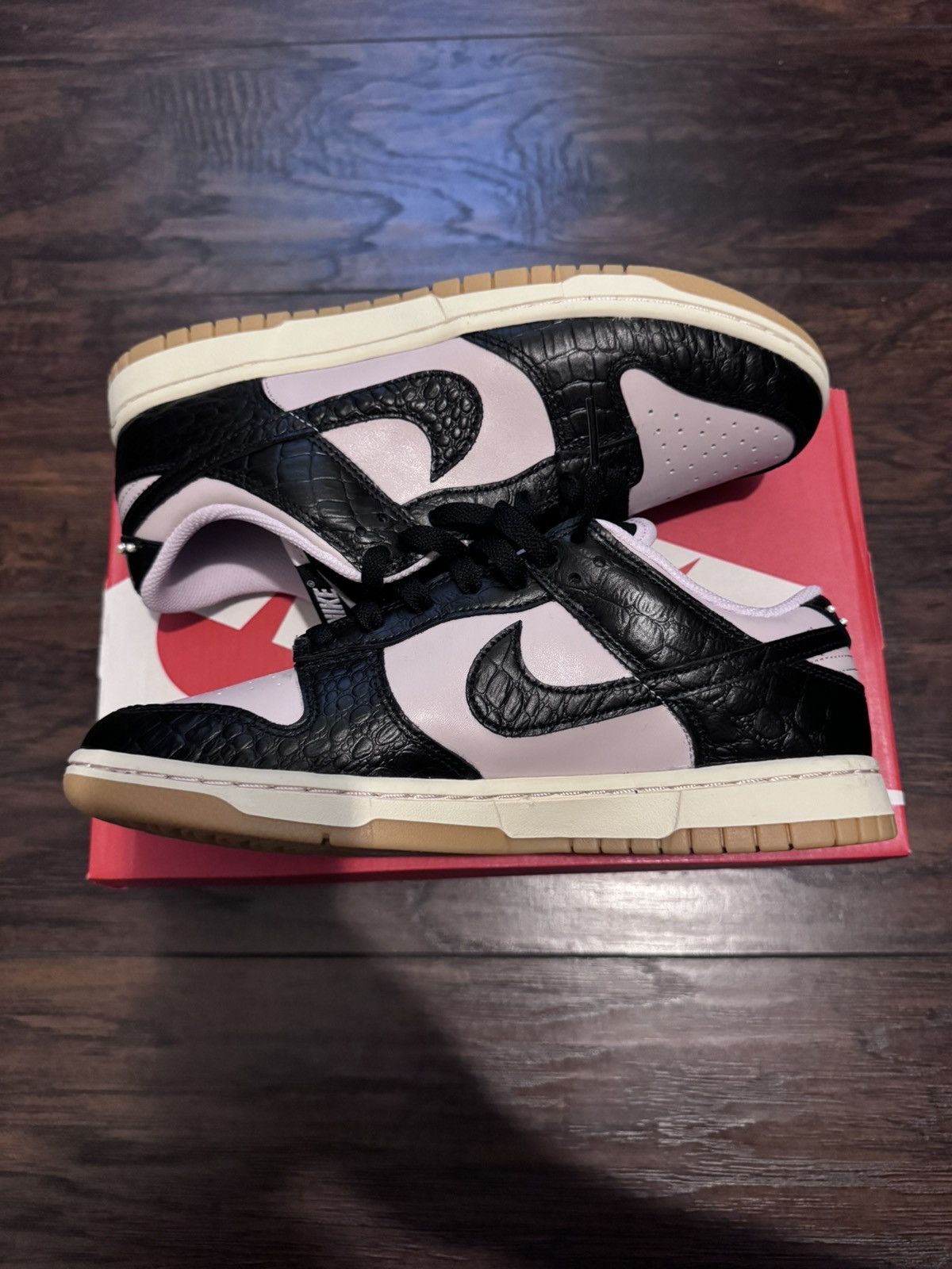 Nike Nike Dunk Low Pink Foam Size US 8.5 / EU 41-42 - 1 Thumbnail