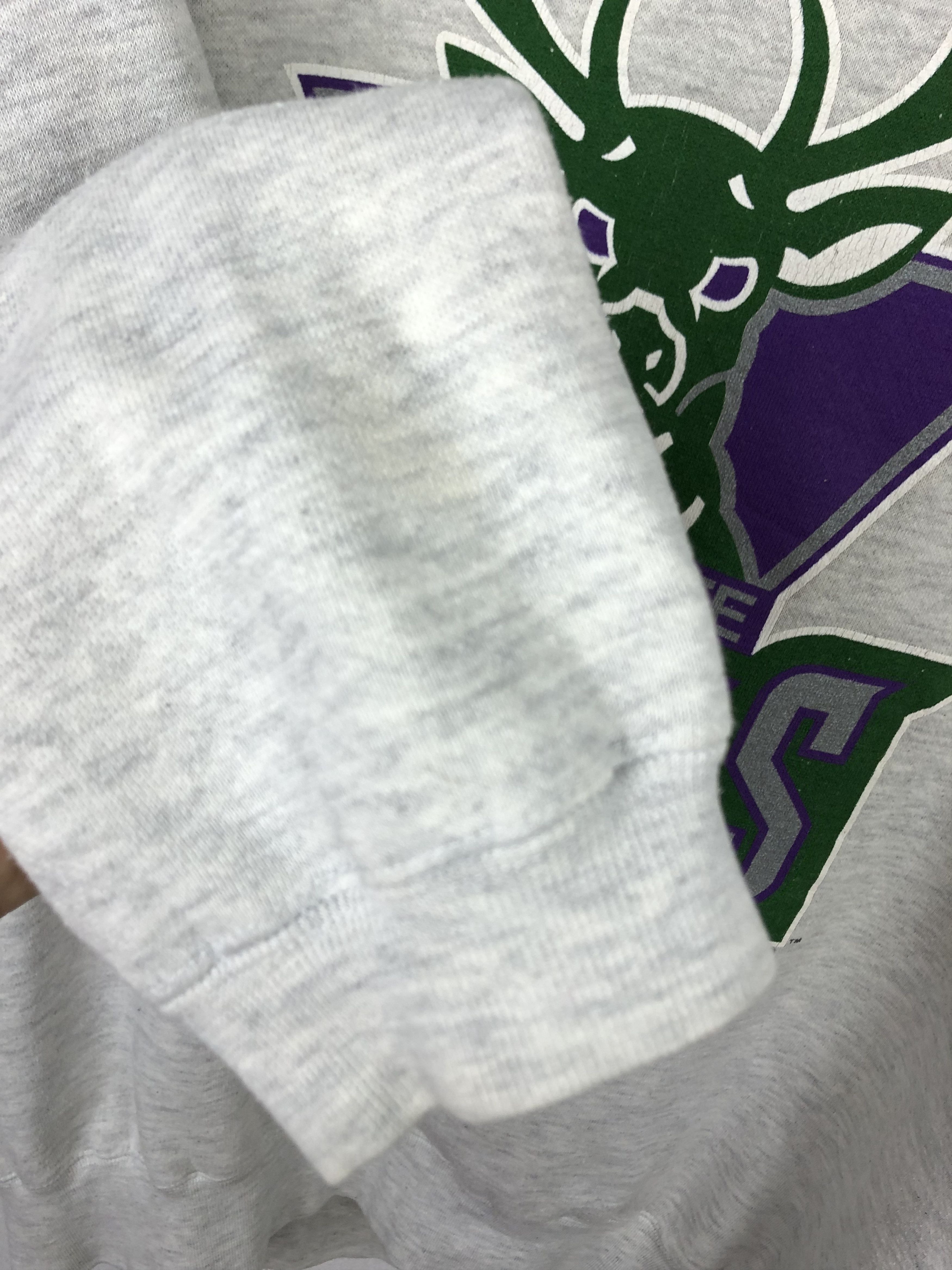 NBA × Vintage Vintage 90's Milwaukee Bucks NBA Sweatshirt Mens Crewneck Size US M / EU 48-50 / 2 - 6 Thumbnail