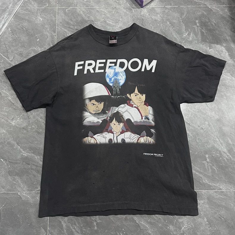 Saint Michael Washing damages short sleeves