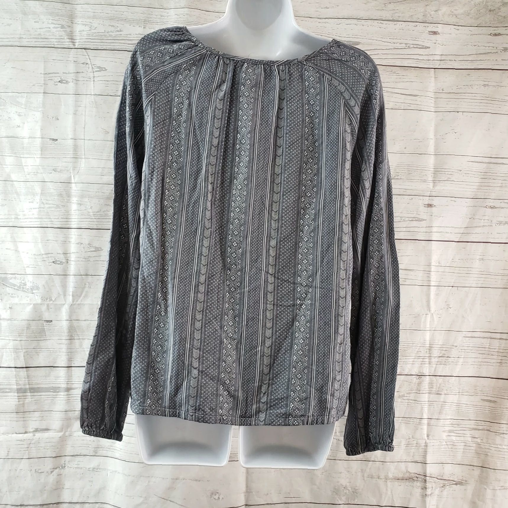 Vintage Carve Designs Womens Blouse Sz S Gray Long Sleeve Rayon Crochet Lace Round Neck Shirt Size S / US 4 / IT 40 - 5 Thumbnail