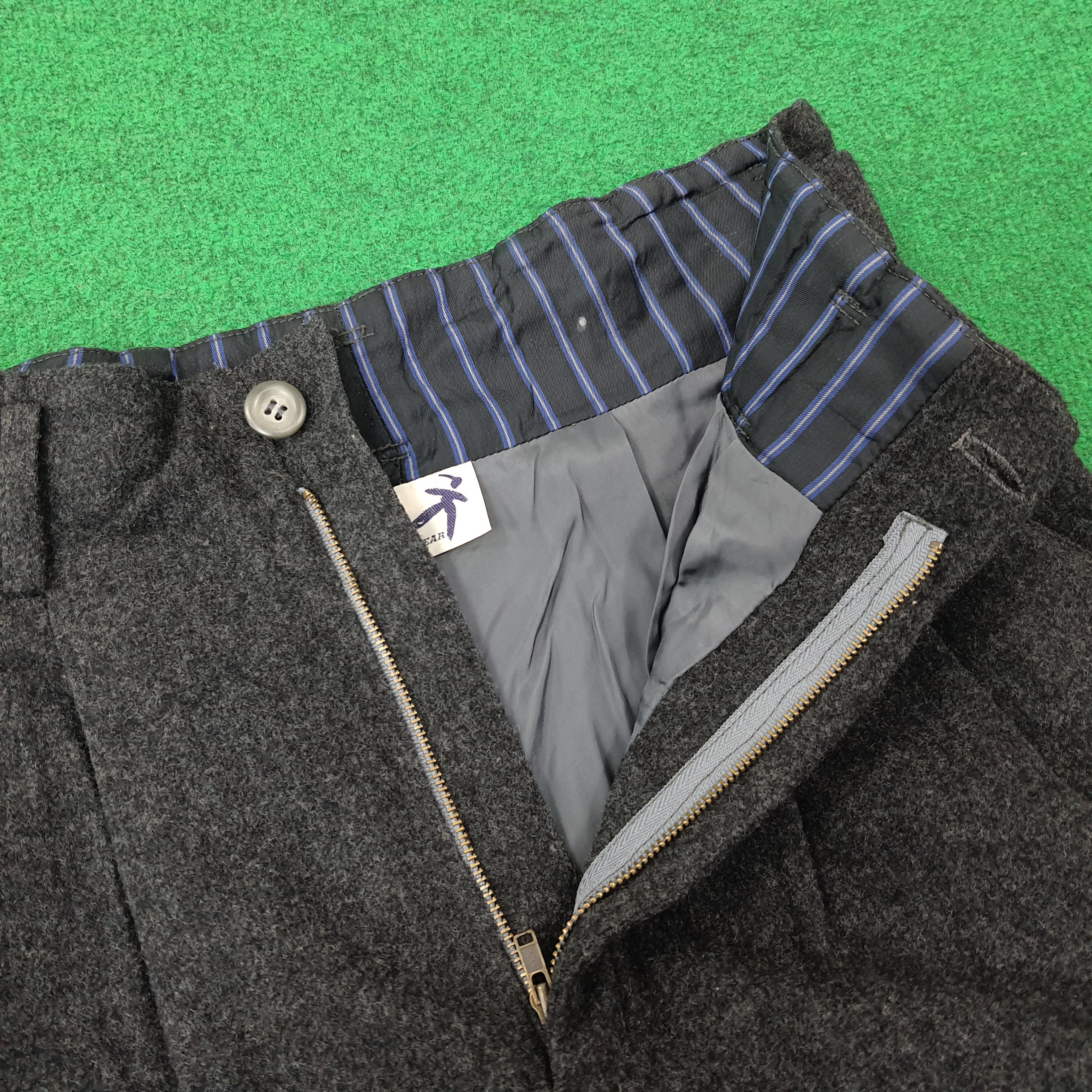 Hai Sporting Gear Vintage Hai Sporting Gear by Issey Miyake Short C252N7 Size US 27 - 5 Thumbnail