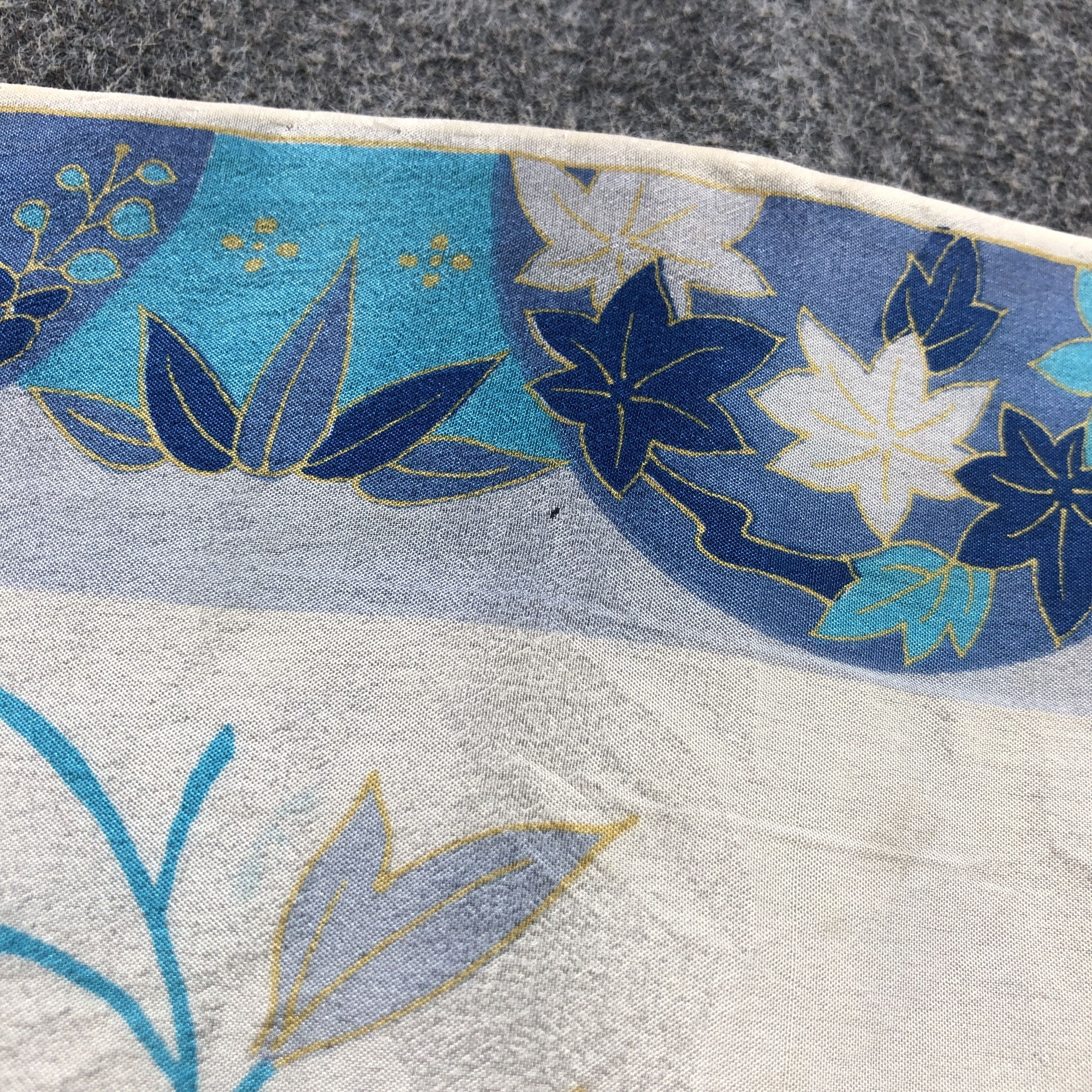 Vintage Vintage Luxury Floral Hand Rolled Silk Scarf M1289 Size ONE SIZE - 11 Thumbnail
