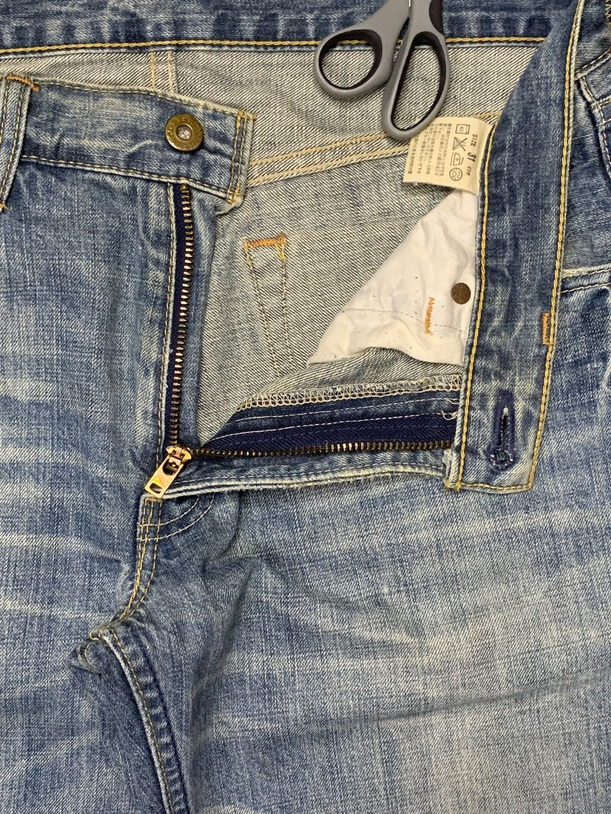 Levi's × Levi's Vintage Clothing Vintage 90s Levis 502 Faded Wash Distressed Loose Jeans Size US 31 - 9 Thumbnail