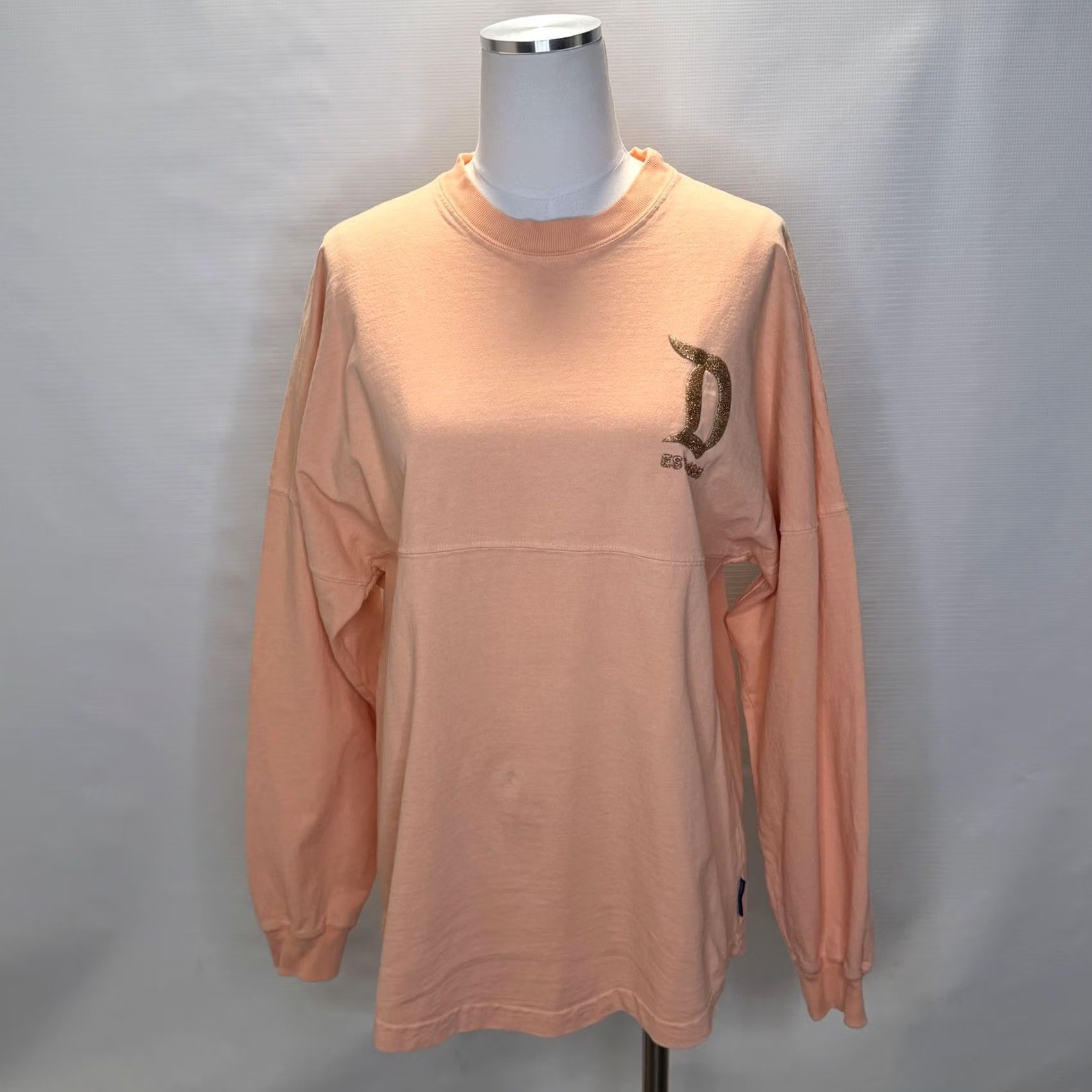 Disney Disney Parks Shirt Womens Small Peach Spirit Jersey Disneyland Resort Glitter Shirt Ladies Small Orange Glitter Disney Holiday Spirit Jersey Size S / US 4 / IT 40 - 3 Thumbnail