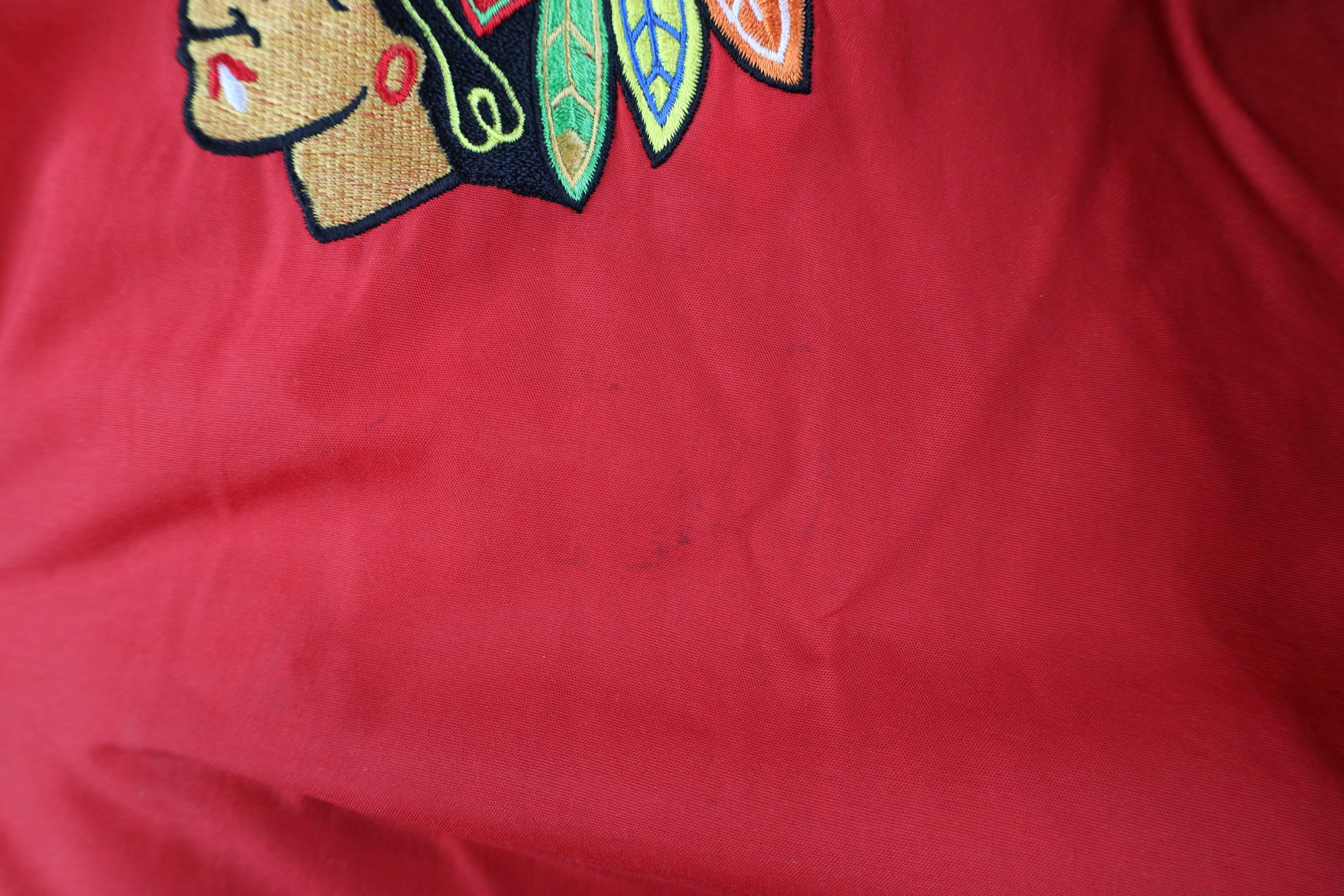 Vintage Vintage 90s Chicago Blackhawks Hockey Quilted Puffer Jacket Size US XL / EU 56 / 4 - 5 Thumbnail