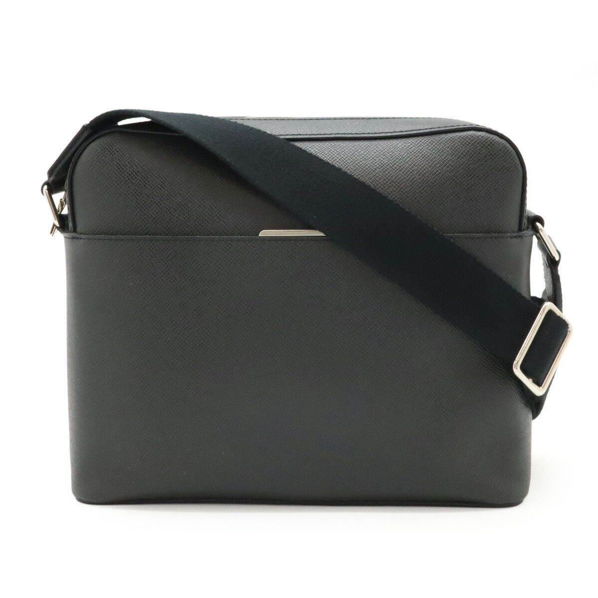 Louis Vuitton Louis Vuitton Anton Taiga Messenger Bag Leather Shoulder Bag M33427 in Black, Men's