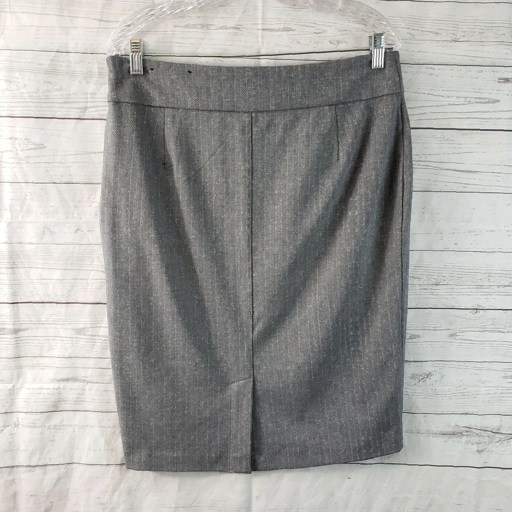 Vintage Liverpool Womens Pencil Skirt Black Gray Herringbone Size 8 Zip Knee Length Polyester Rayon Blend Size 30" / US 8 / IT 44 - 3 Thumbnail