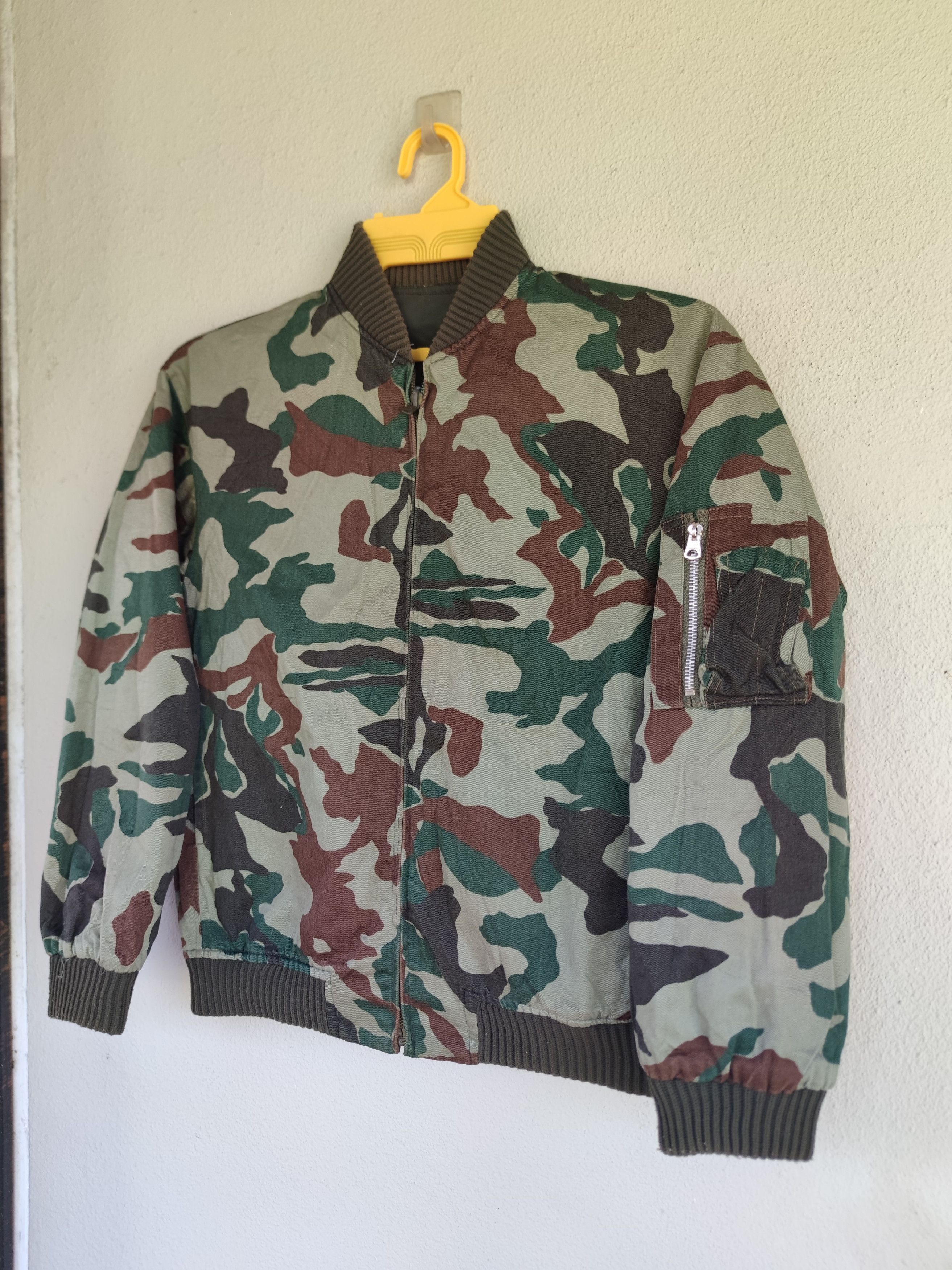 Vintage Vintage 70's JASDF MA-1 Flight Jacket Size US M / EU 48-50 / 2 - 4 Thumbnail
