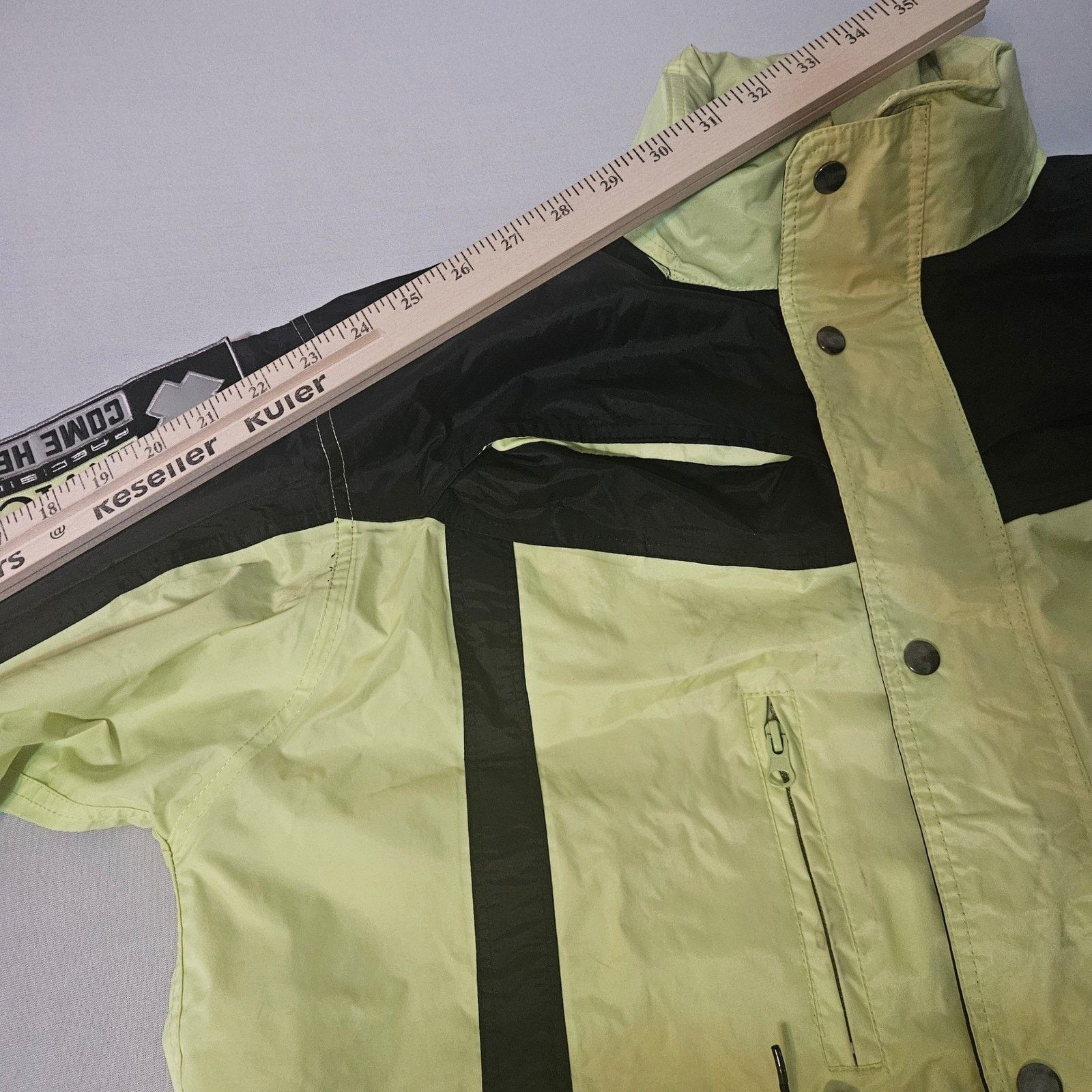 Invicta VINTAGE Y2K INVICTA EXTREME SAILING WIND RAIN JACKET L Size US L / EU 52-54 / 3 - 9 Thumbnail