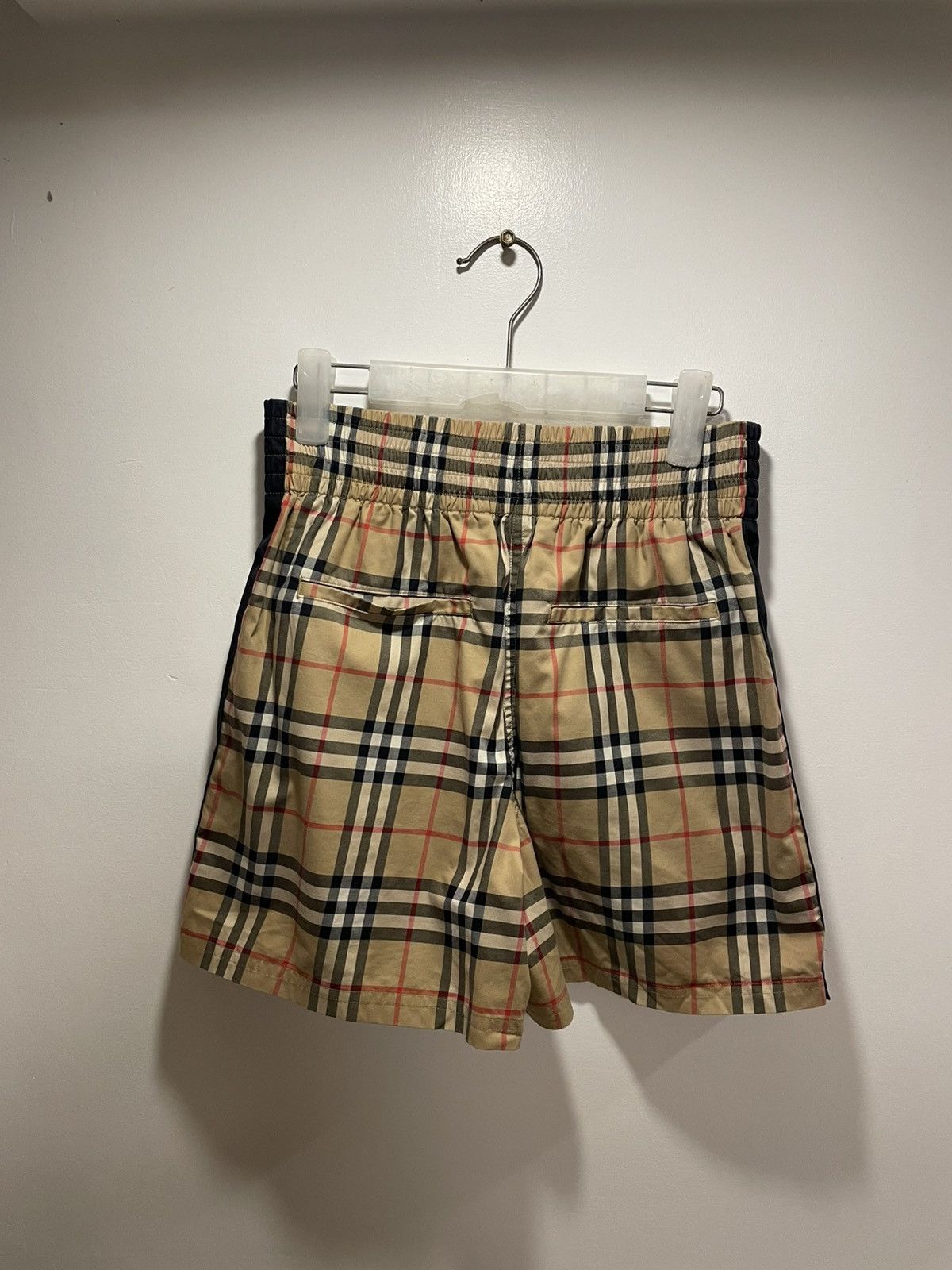 Burberry BURBERRY Vintage Check side-stripe shorts Size 26" / US 2 / IT 38 - 8 Thumbnail