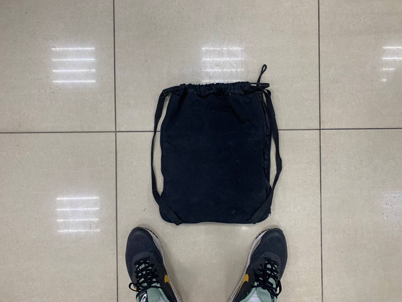 Nike Vintage Nike Retro Soccer Training Bag Casual Drill Y2K 90s Size ONE SIZE - 4 Thumbnail