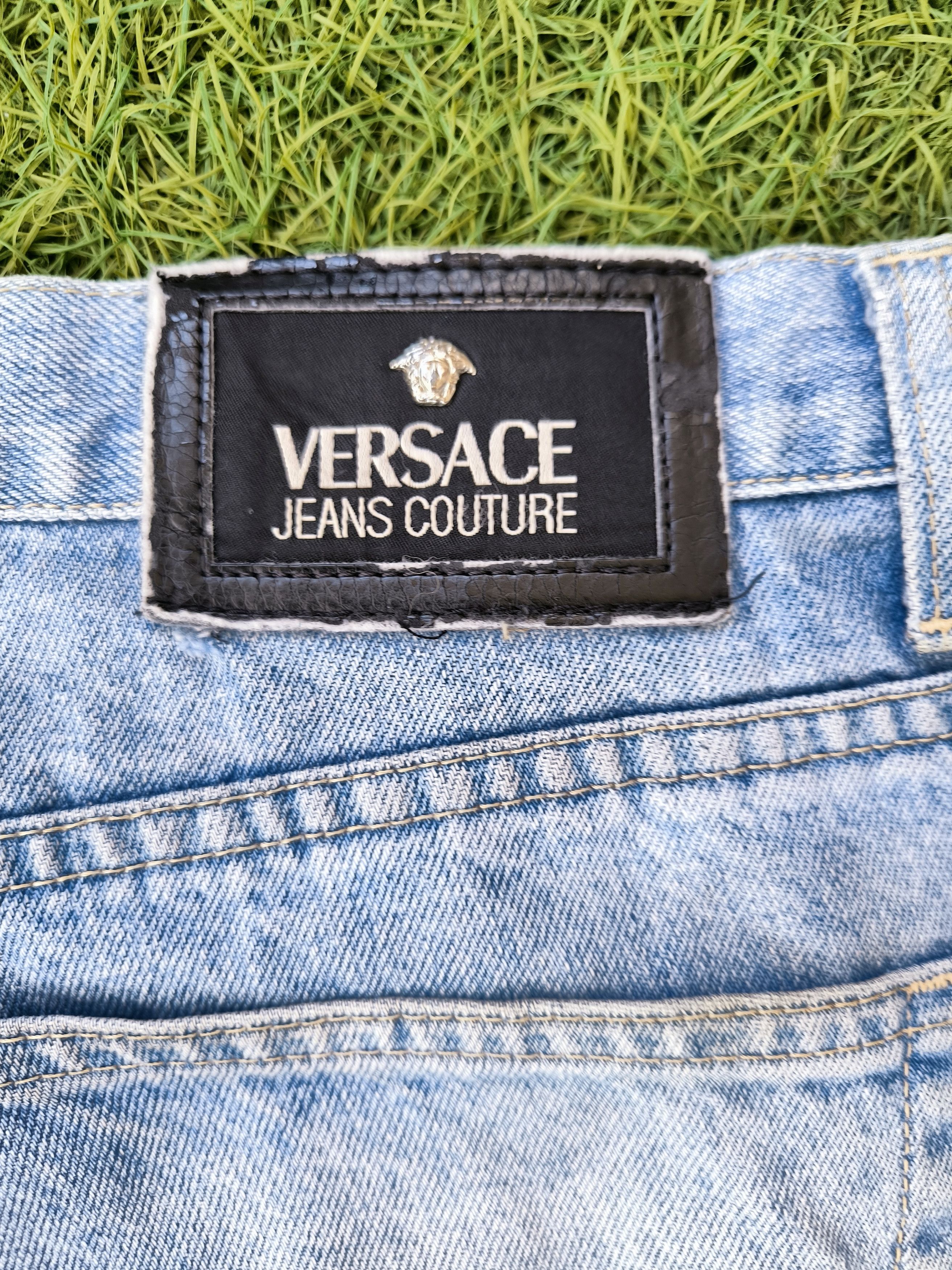 Versace Jeans Couture Vintage 90's Versace Jeans Couture Light Wash Denim Jeans Size US 44 / EU 60 - 11 Thumbnail