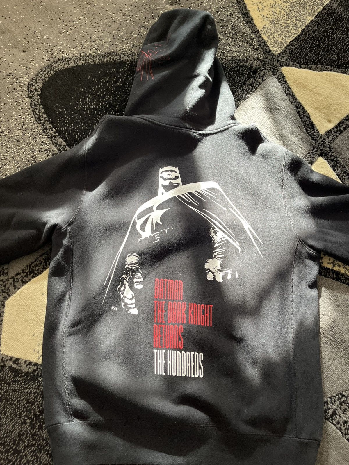 The Hundreds The Hundreds “The Dark Knight Returns” Size US M / EU 48-50 / 2 - 4 Thumbnail