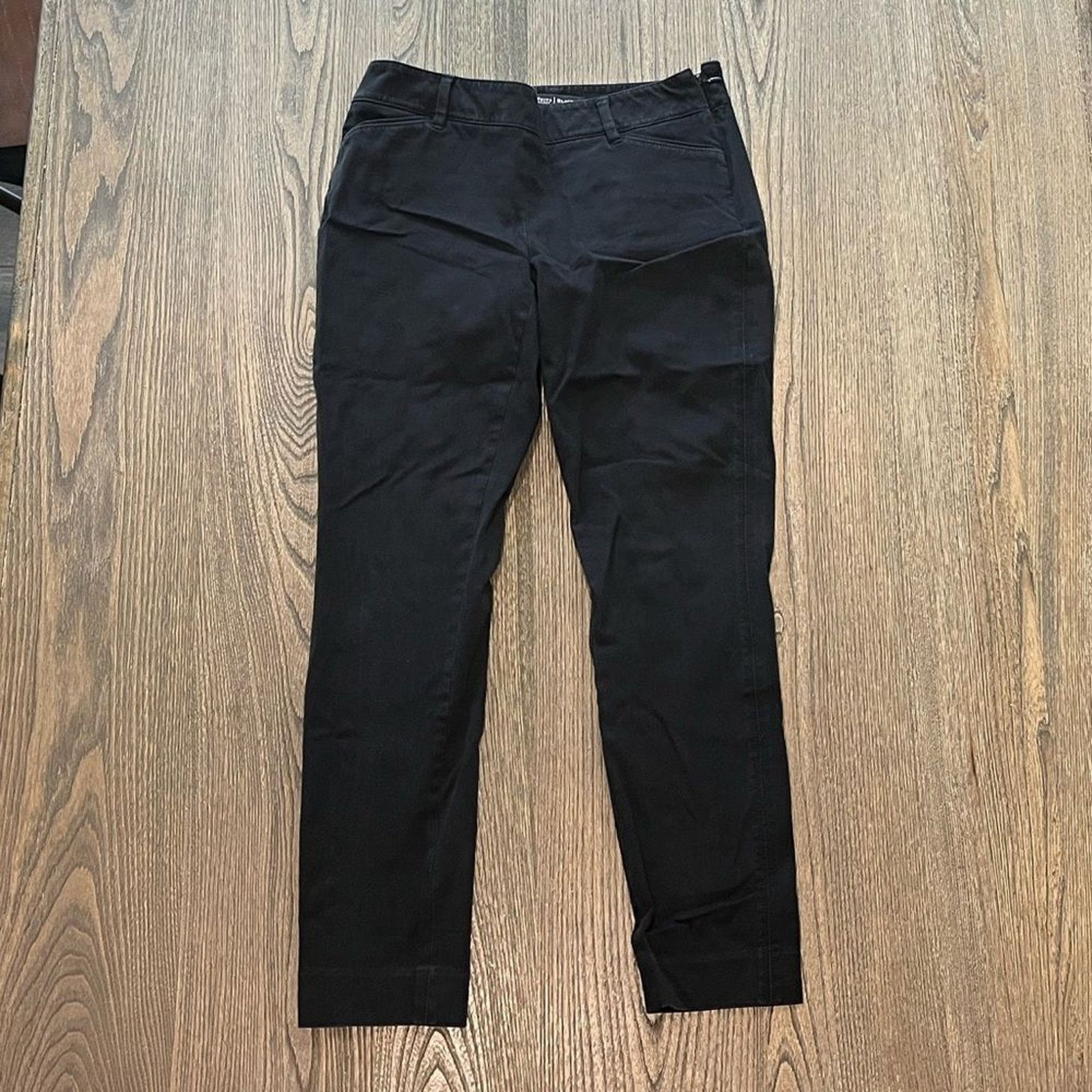 White House Black Market White House Black Market Slim Leg Black Mid Rise Jeans Size 25" / US 0 / IT 36 - 1 Thumbnail